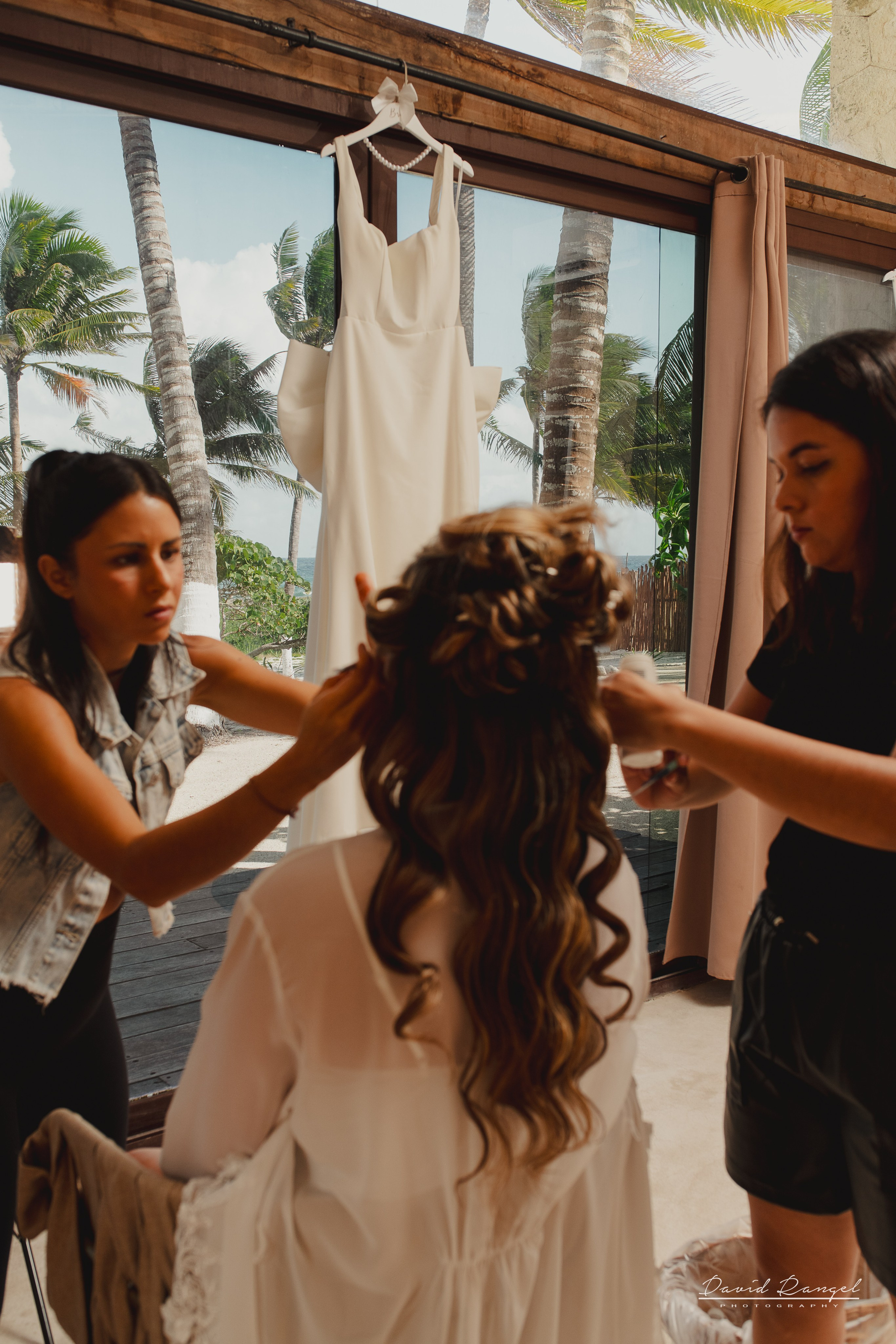 Cristina and Joel’s Wedding at Blue Venado. Destination wedding photographer based in Cancun and Riviera Maya with service worldwide