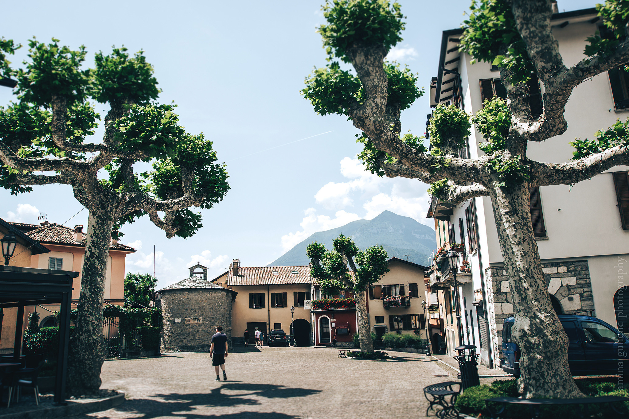 Italië. Komo meer. Amina Gunenc - bruiloft- en familie fotograaf in Nederland