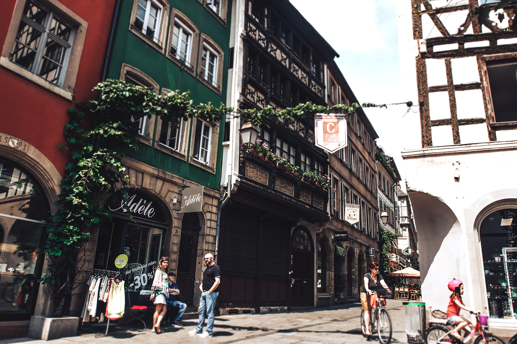 Frankrijk. Amina Gunenc - bruiloft- en familie fotograaf in Nederland