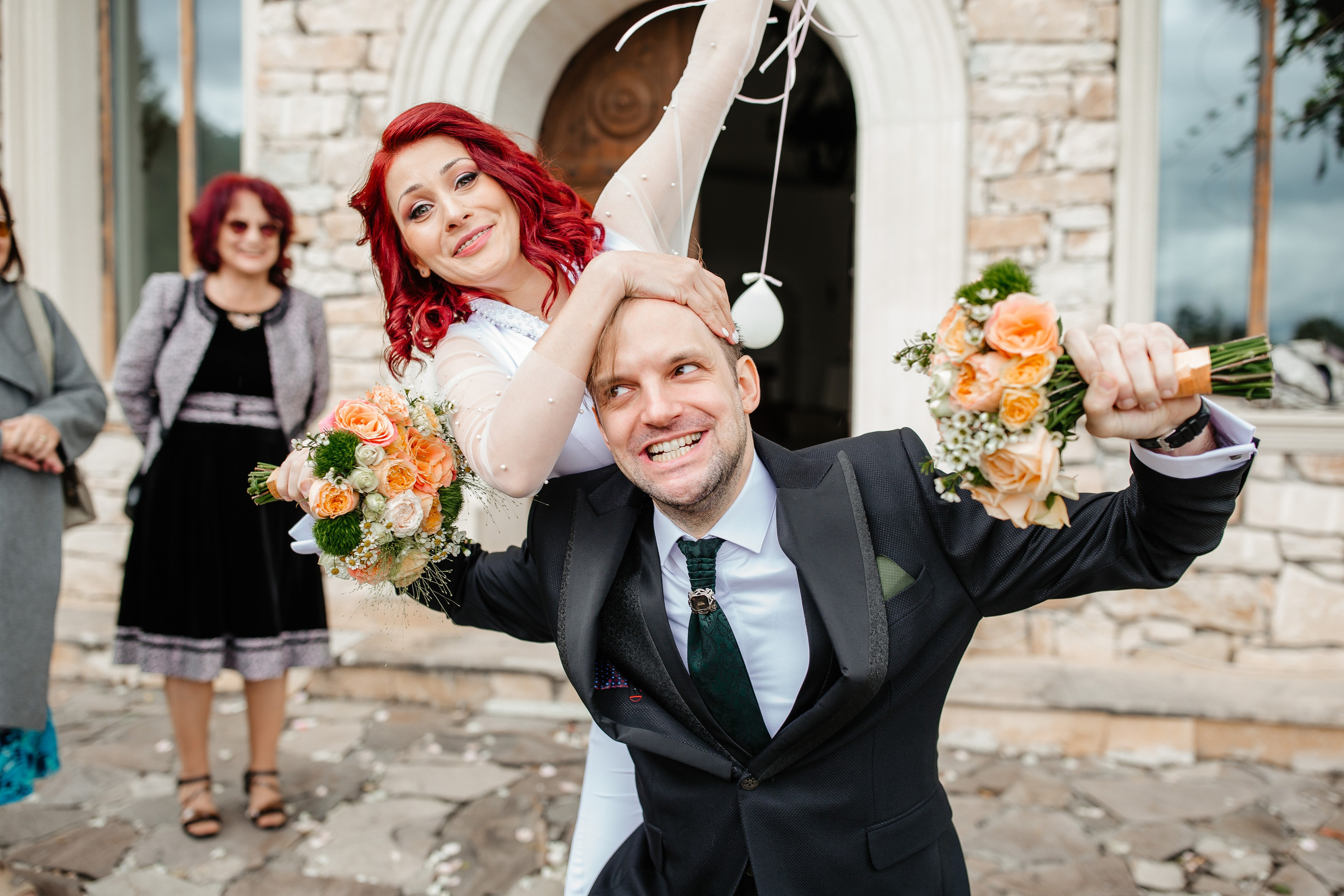 Nunta Elena & Tudor — Fotografie de nuntă în stil natural și elegant. Rares Bucur is a professional wedding photographer based in Cluj-Napoca, Romania, specializing in wedding photography