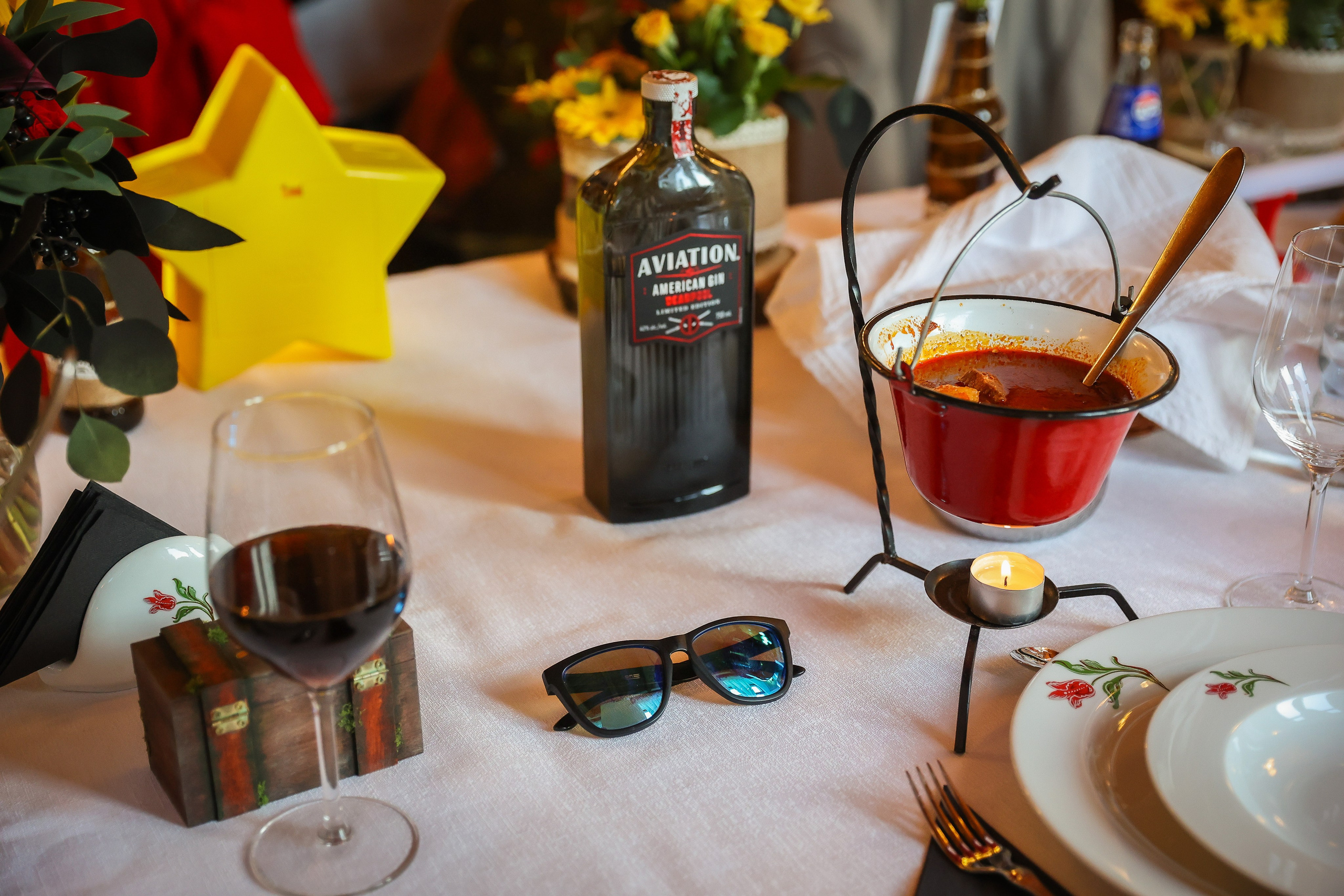 Orsi & Remus, eleganță în inima Transilvaniei. Rares Bucur is a professional wedding photographer based in Cluj-Napoca, Romania, specializing in wedding photography