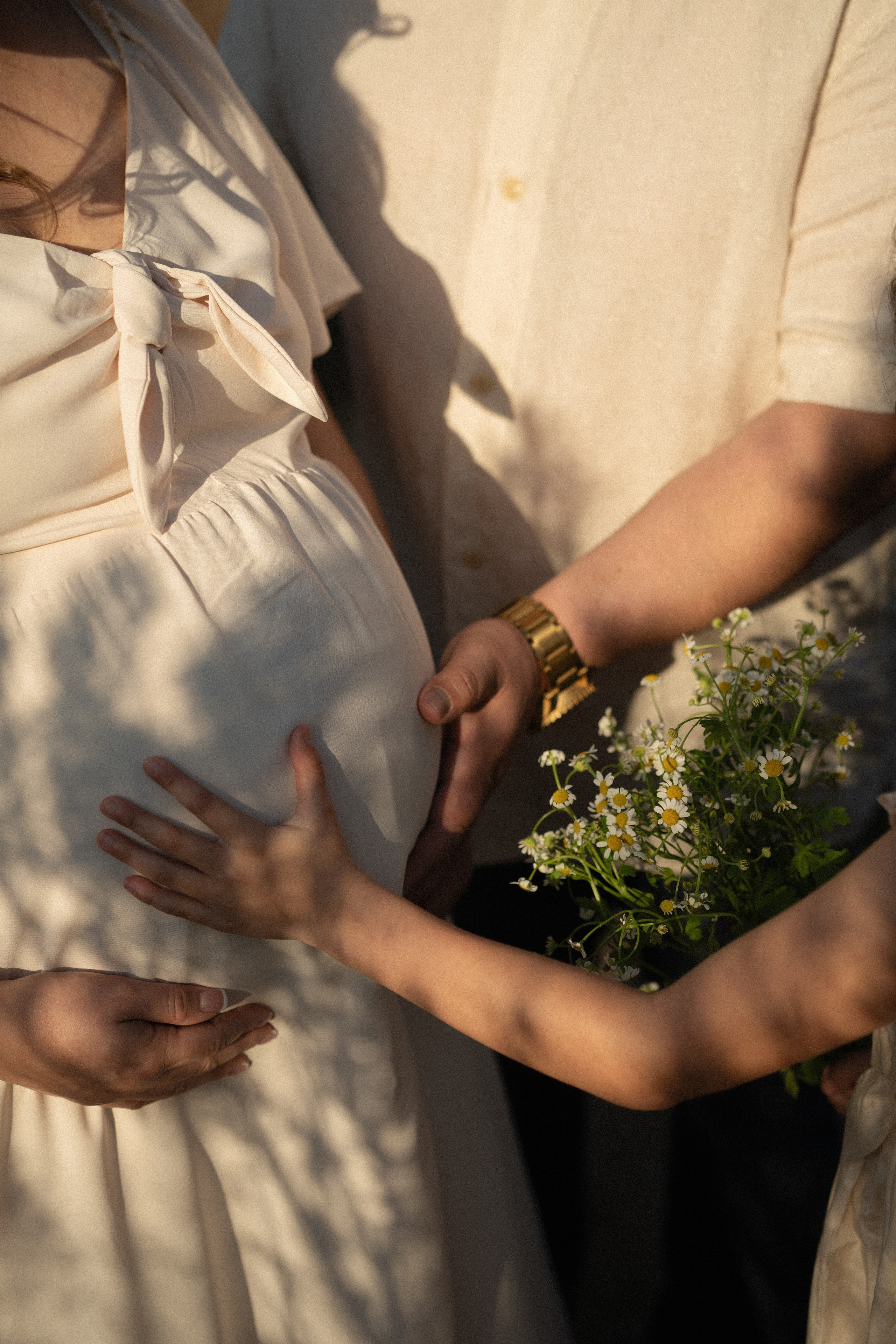 Family walk and wonderful 9 month of pregnancy. Portrait, family, maternity & wedding photography & videography in SoCal Kseni Vibe