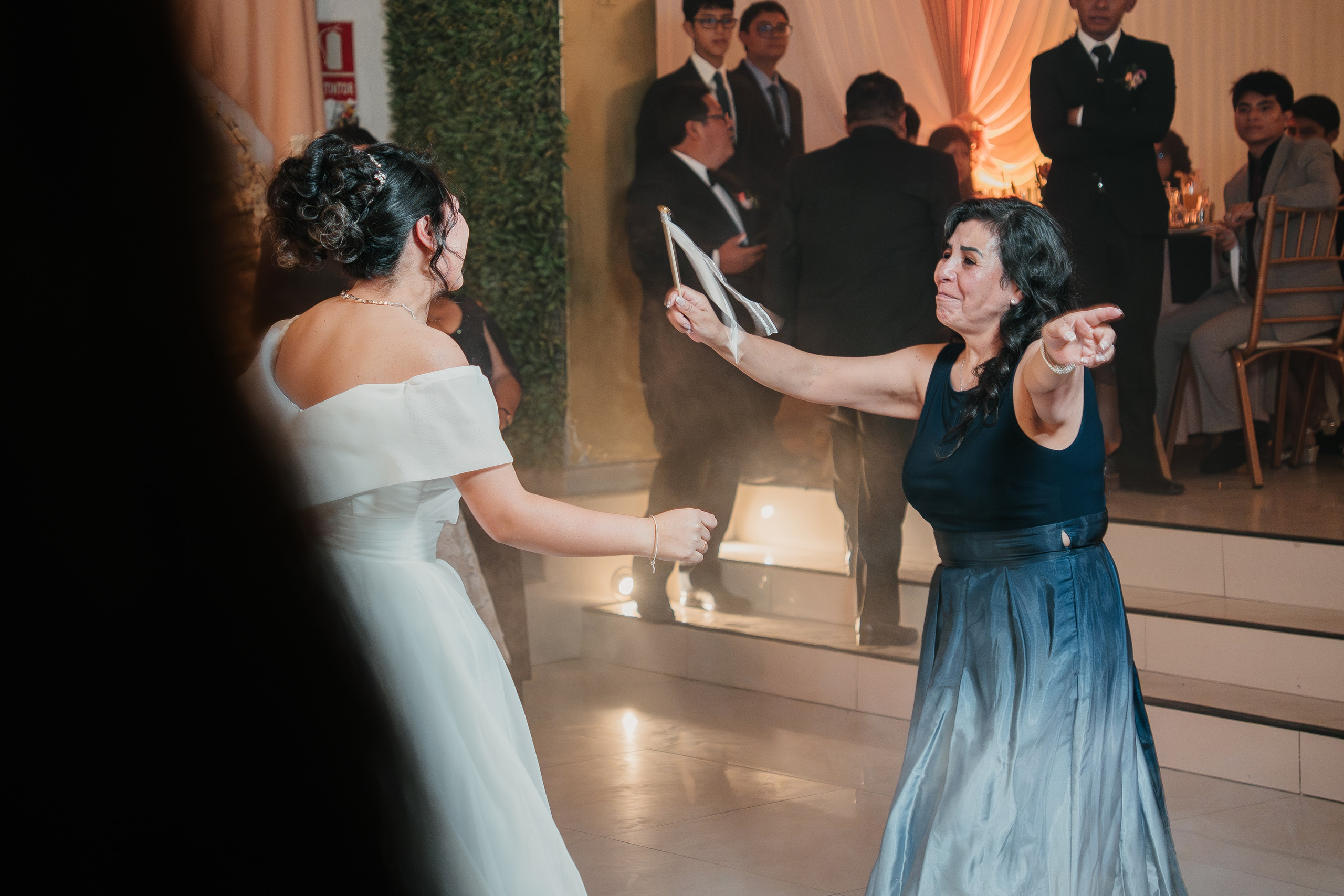 ALEJANDRA + RODRIGO BODA RELIGIOSA. Studio KVTA | Fotografía y Video de Bodas en Arequipa