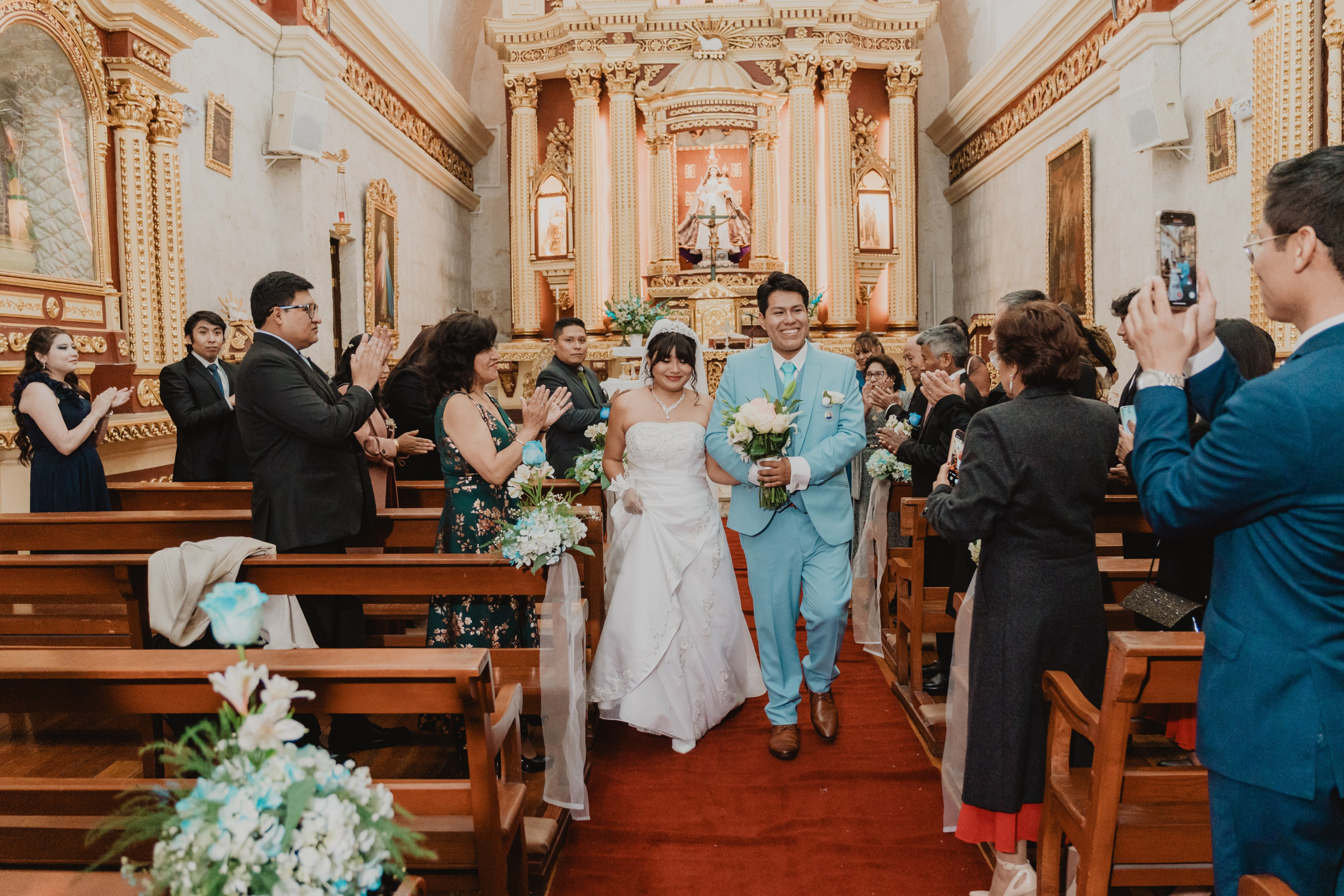 STEISY + EMMANUEL | BODA RELIGIOSA. Studio KVTA | Fotografía y Video de Bodas en Arequipa
