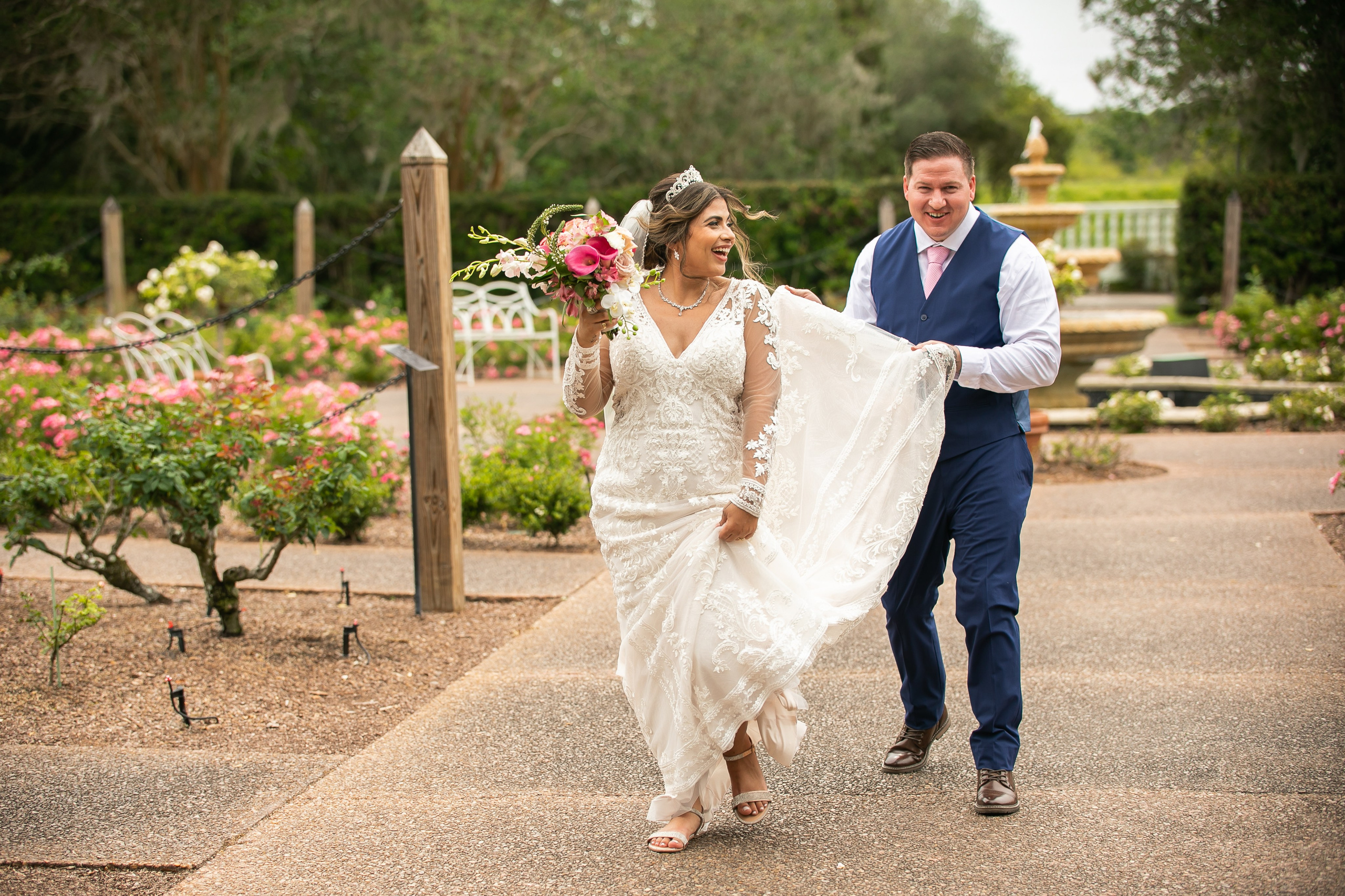 Wedding in The Lue Gardens intimate wedding photography. Lana Photography — Wedding & Family Photographer in Florida & Beyond