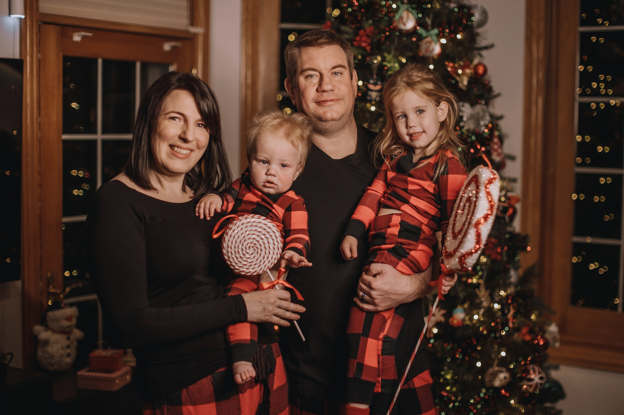 25.11.2023 Christmas Photoshoot 2. Wedding family event photographer in Chicago Nick Yushevich