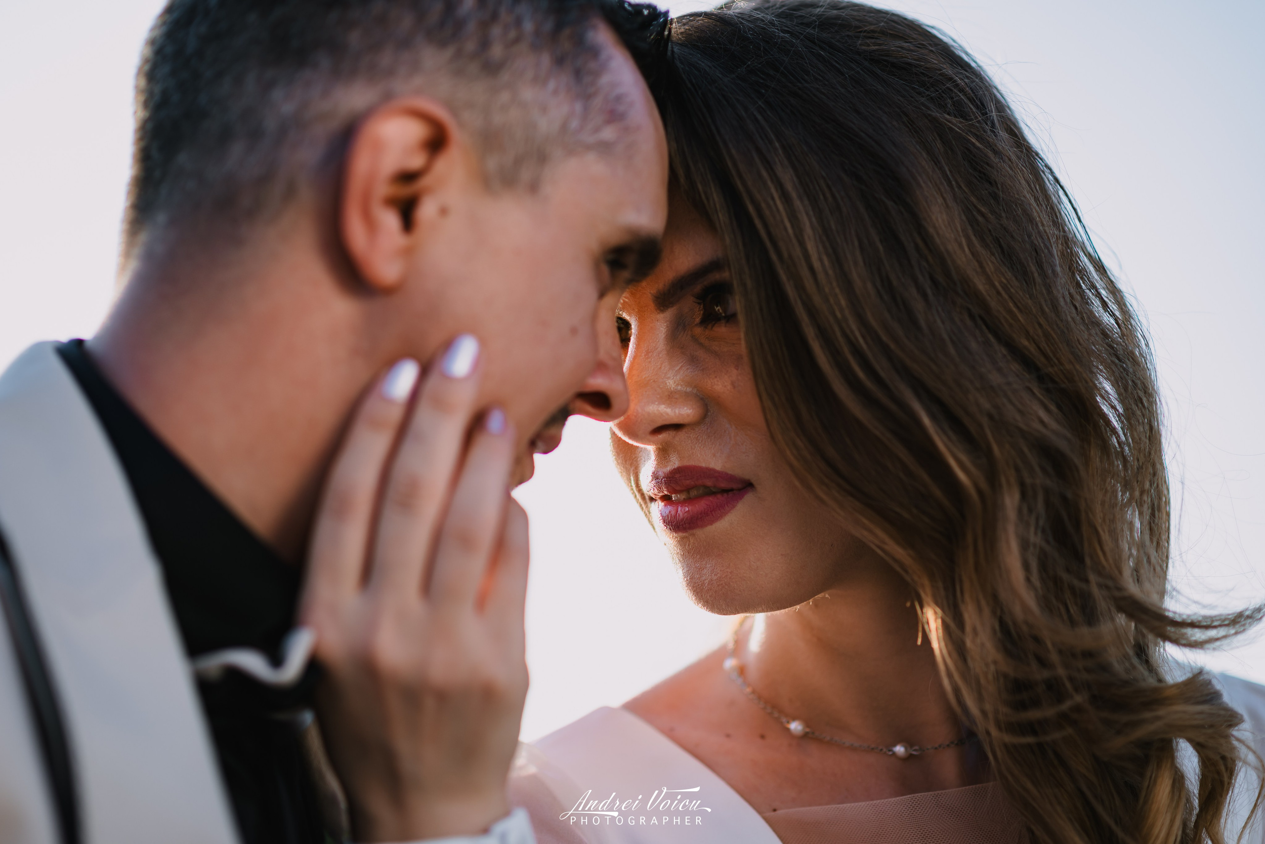 Fotografia de nuntă. Andrei Voicu Fotograf. Povești nescrise, surprinse atent