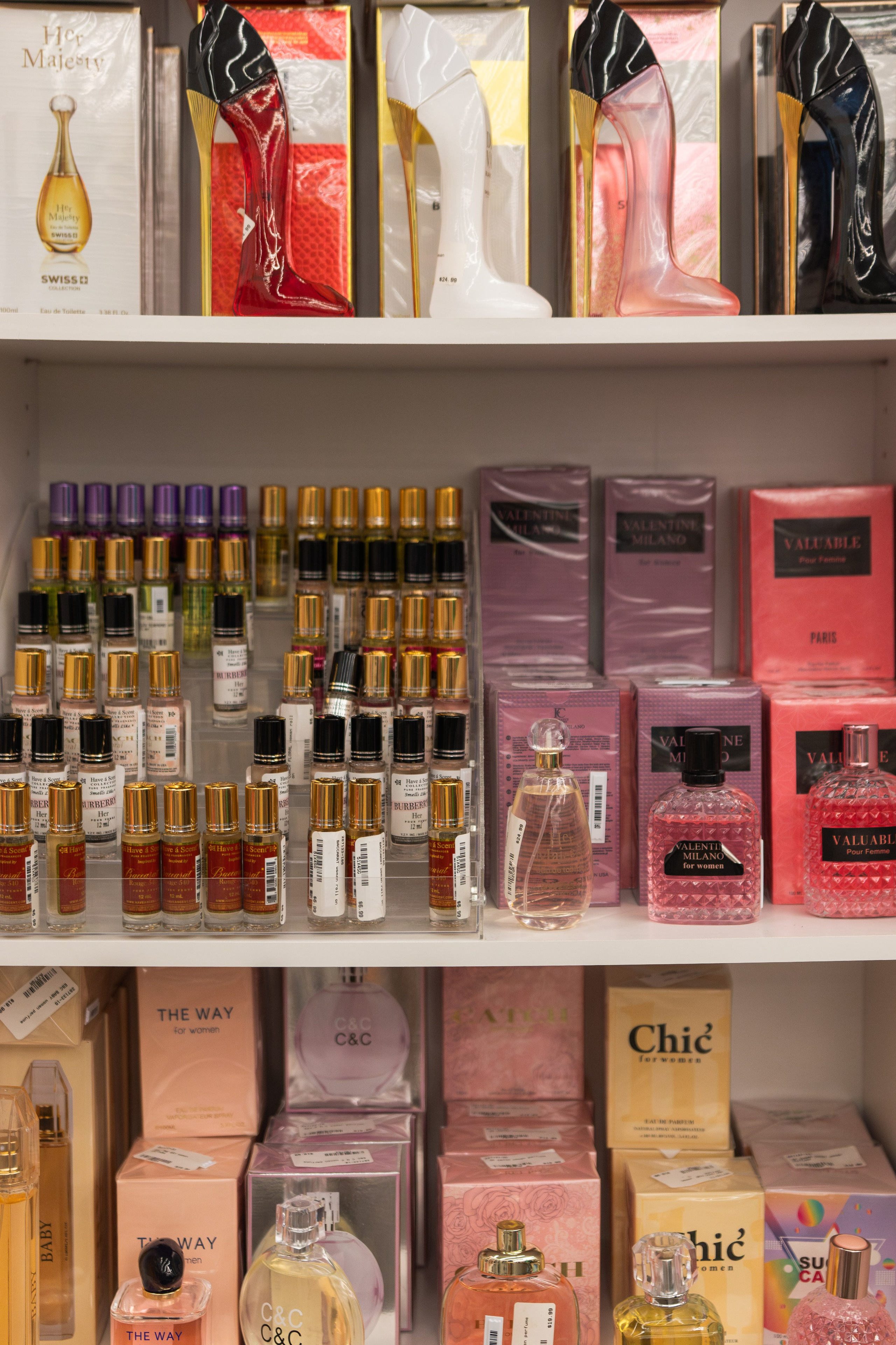 Painted Tree Boutiques Round Rock winter retail photoshoot collection