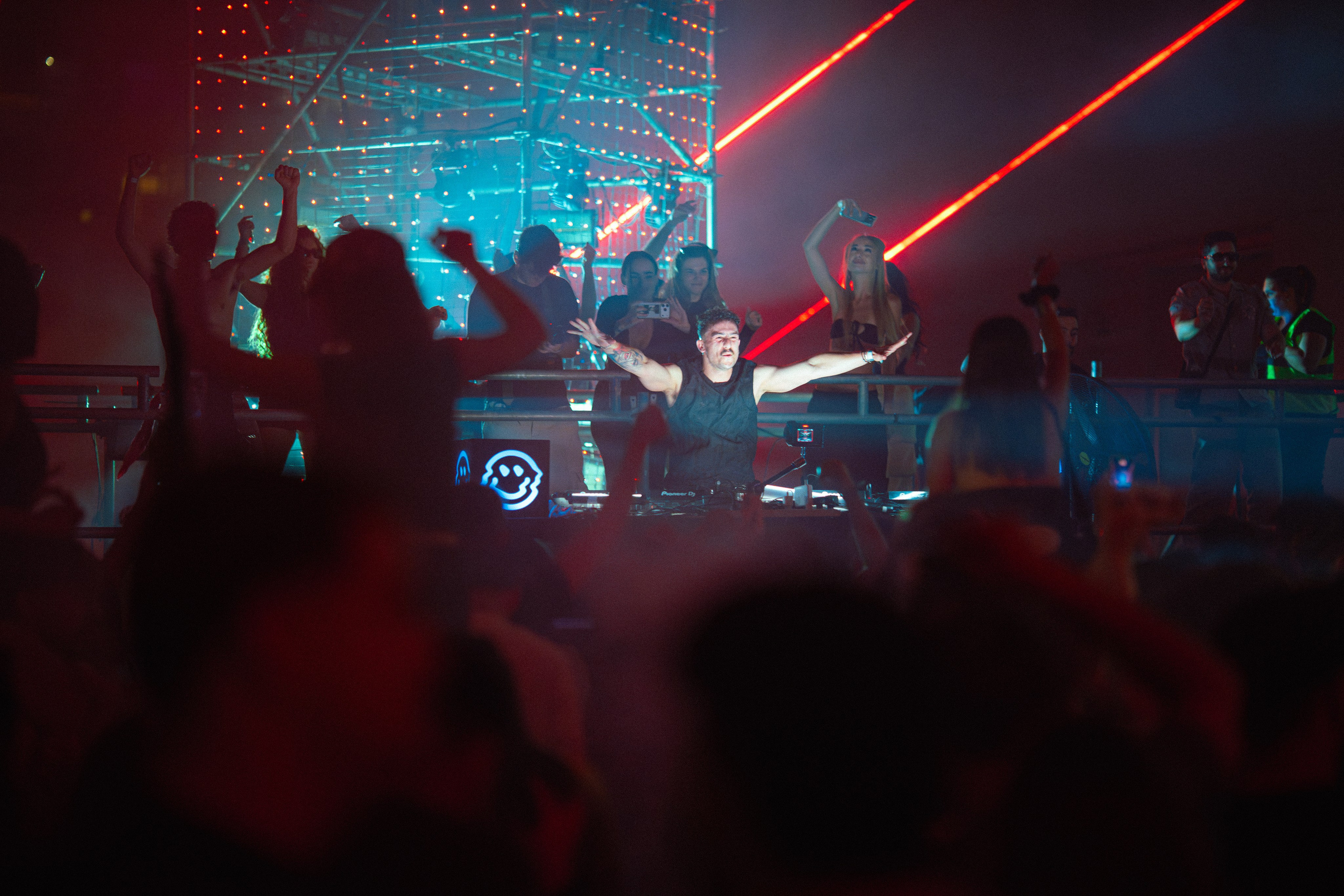 Raves. Shay Rod Visuals