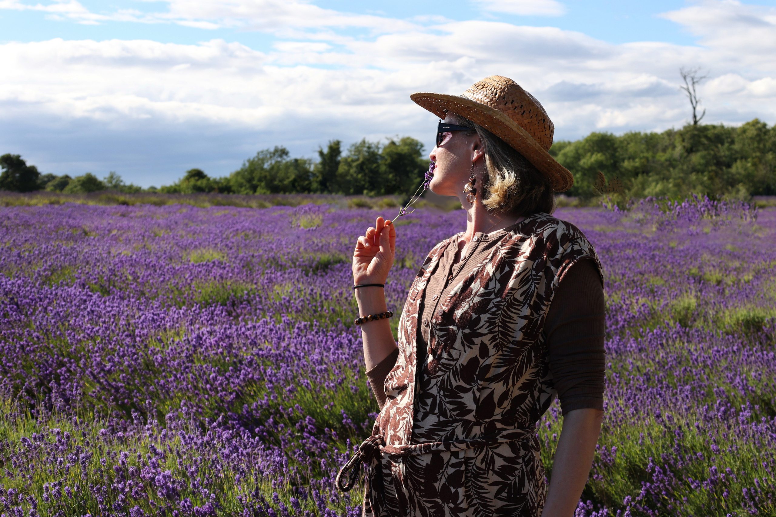 Natasha and lavender. Couples and portraits photographer Wimbledon London