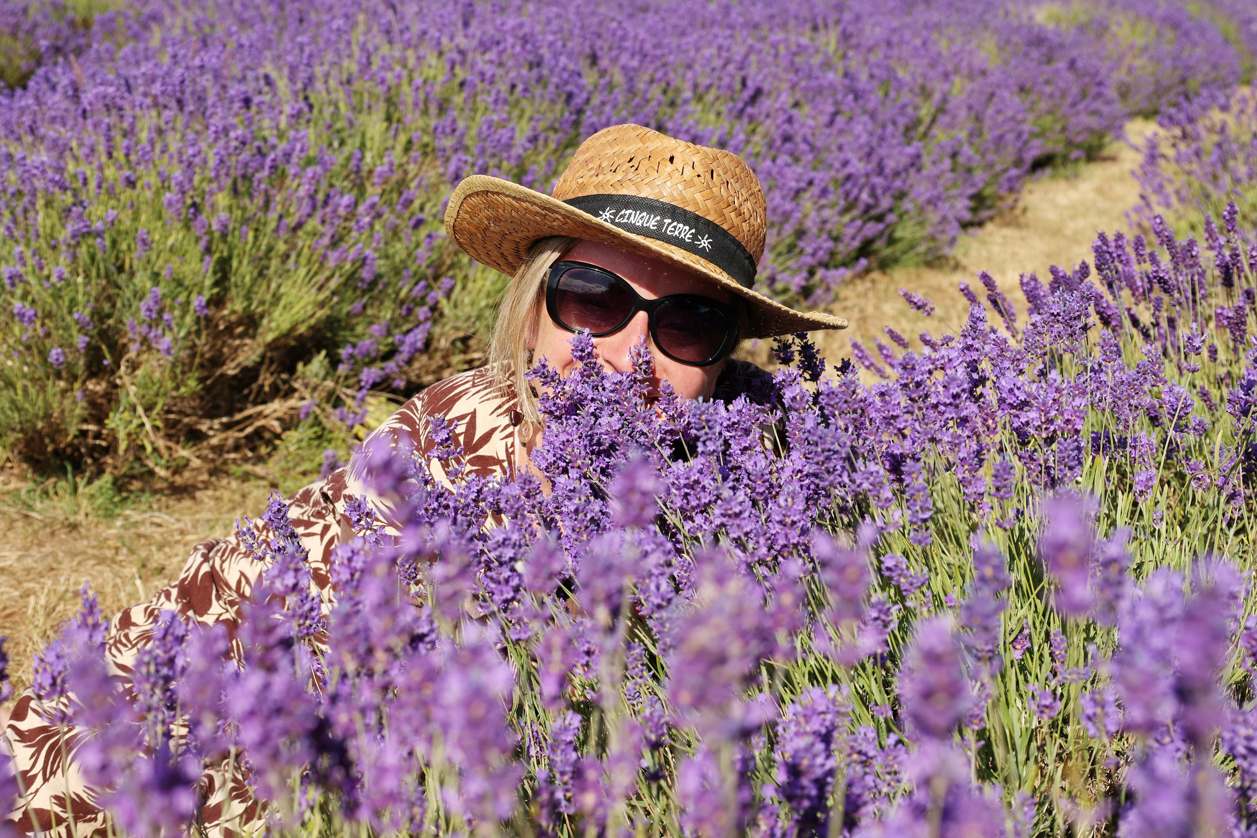 Natasha and lavender. Couples and portraits photographer Wimbledon London