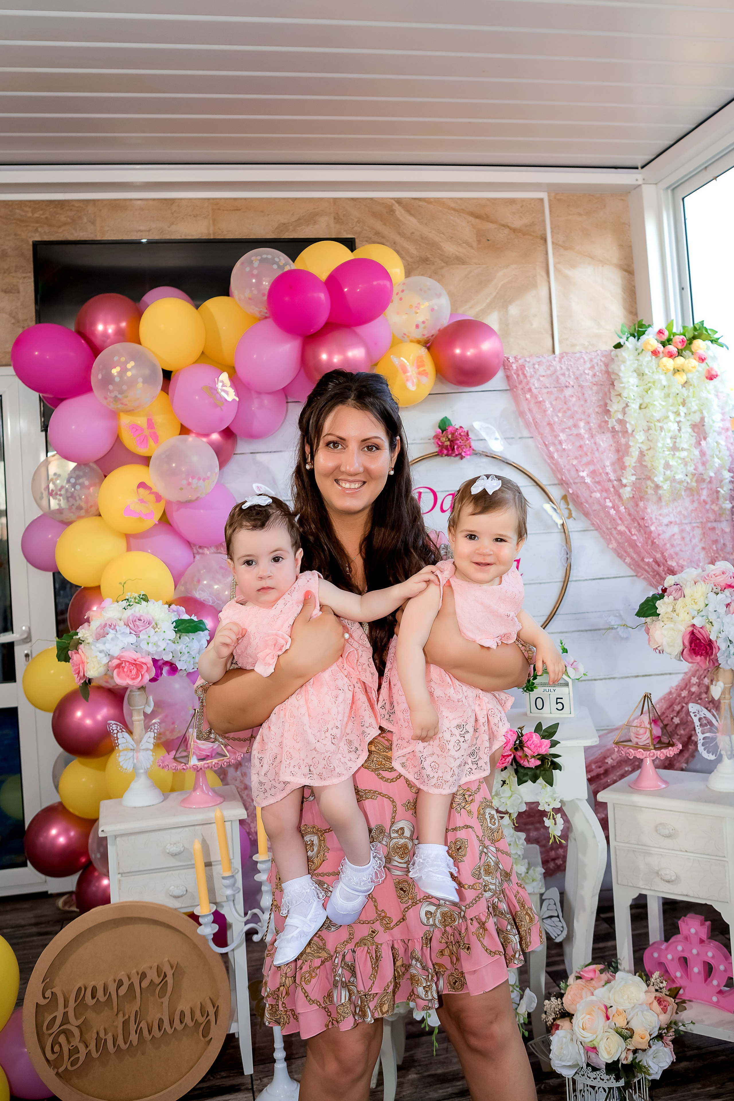 Чрстит Първи Рожден Ден. Фотограф Ирина Йотова