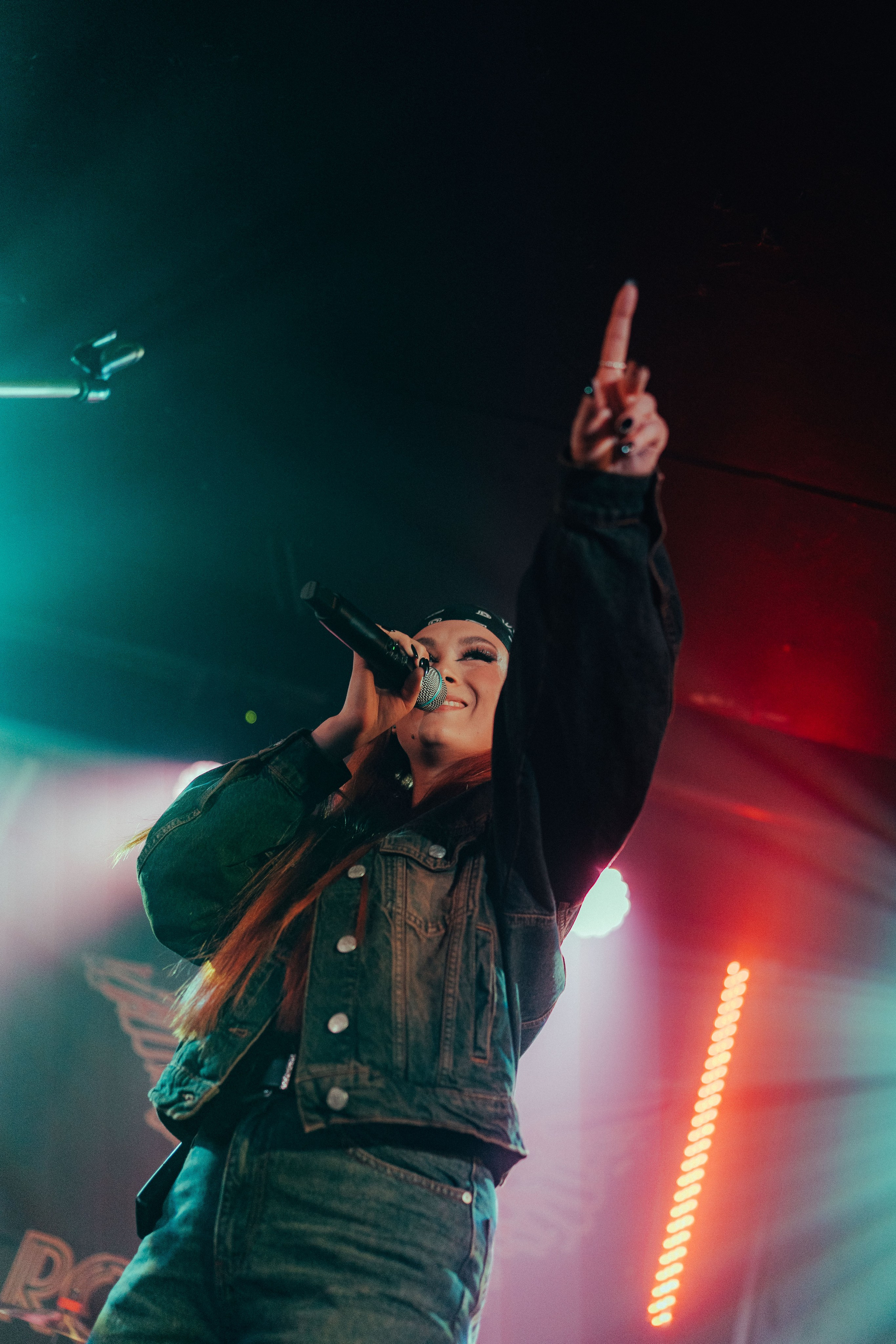 Marie Rezlerova. Rock Cafe. Concert and portrait photographer in Prague
