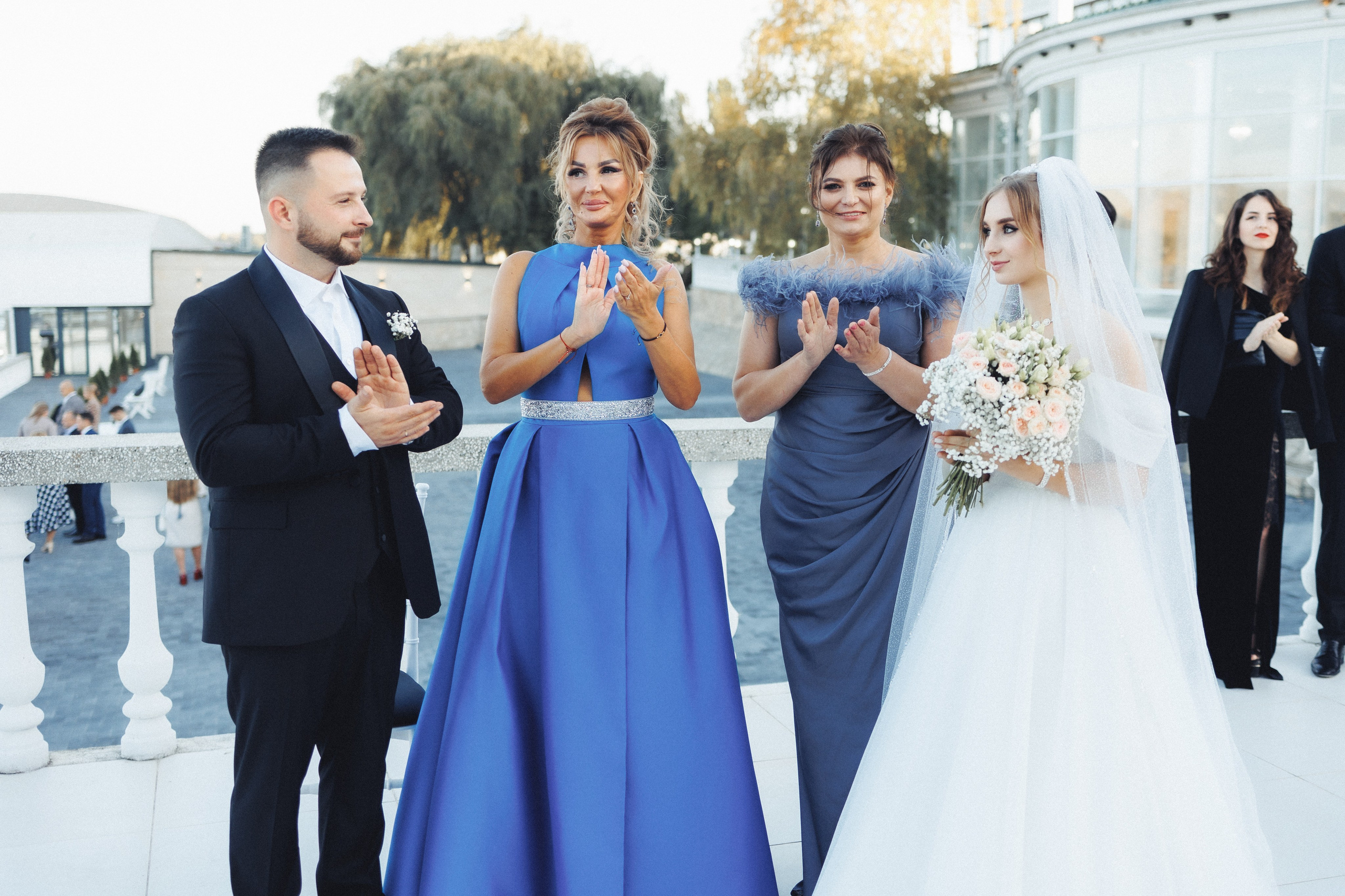 X & S. Fotograful evenimentului tău