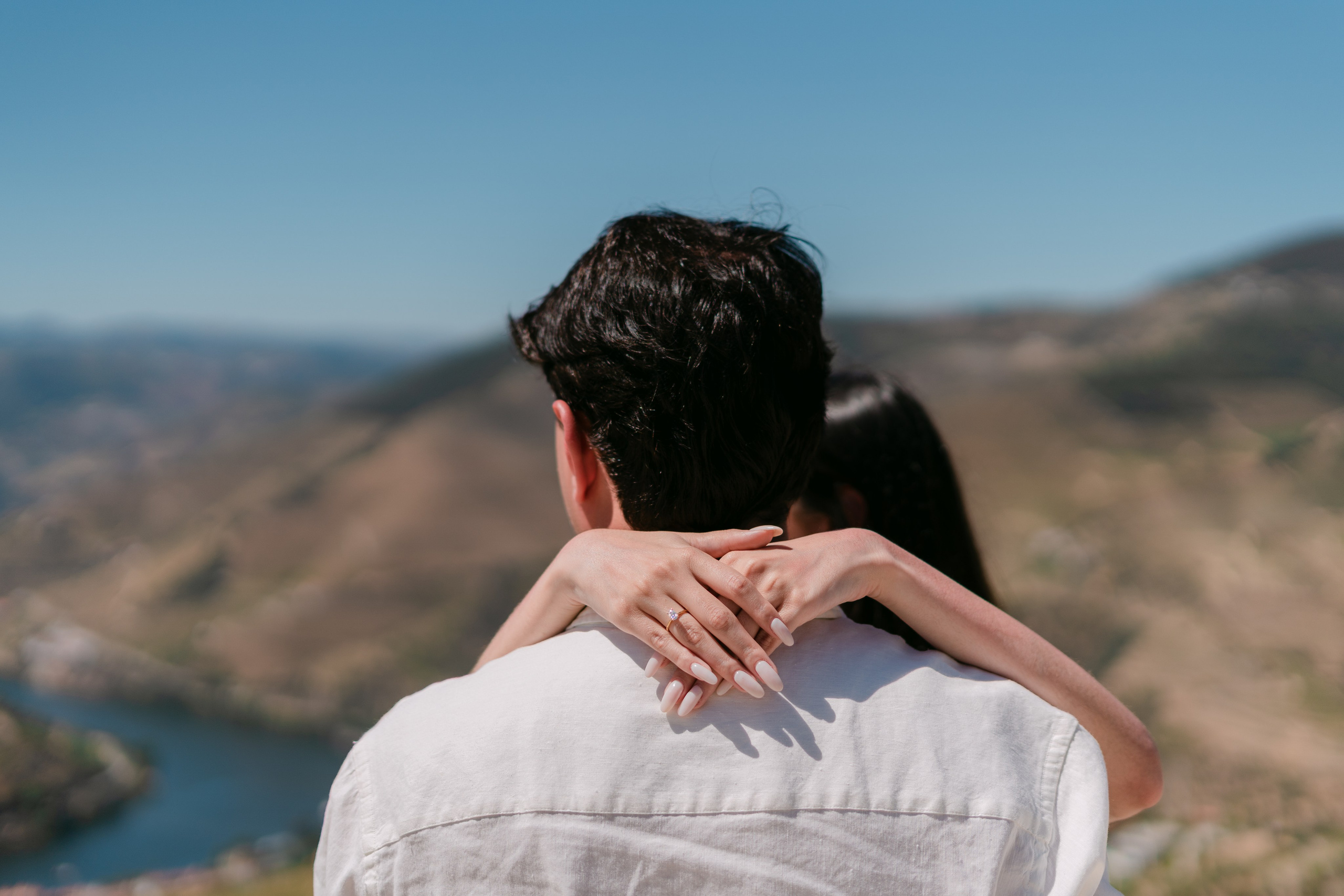 Wedding Proposal at Douro Valley — Arthur & Ana. Wedding & destination wedding photographer in Porto, Portugal — Davi Valente | Lisbon, Douro Valley, Rome, Tuscany & Lake Como