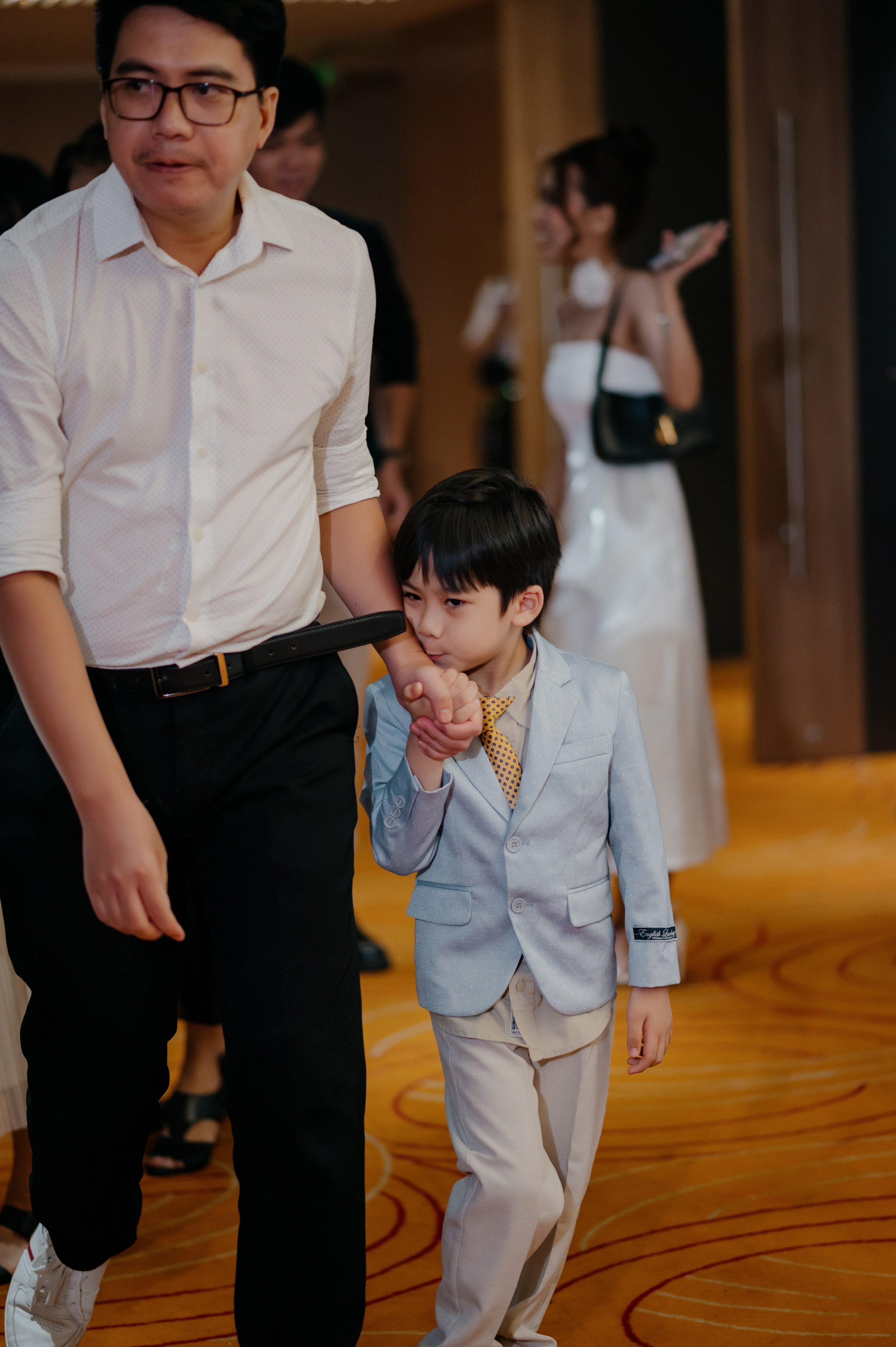 KHANG & QUYEN / Lavela Hotel. Saigon Wedding Present | Art Beyond Moments