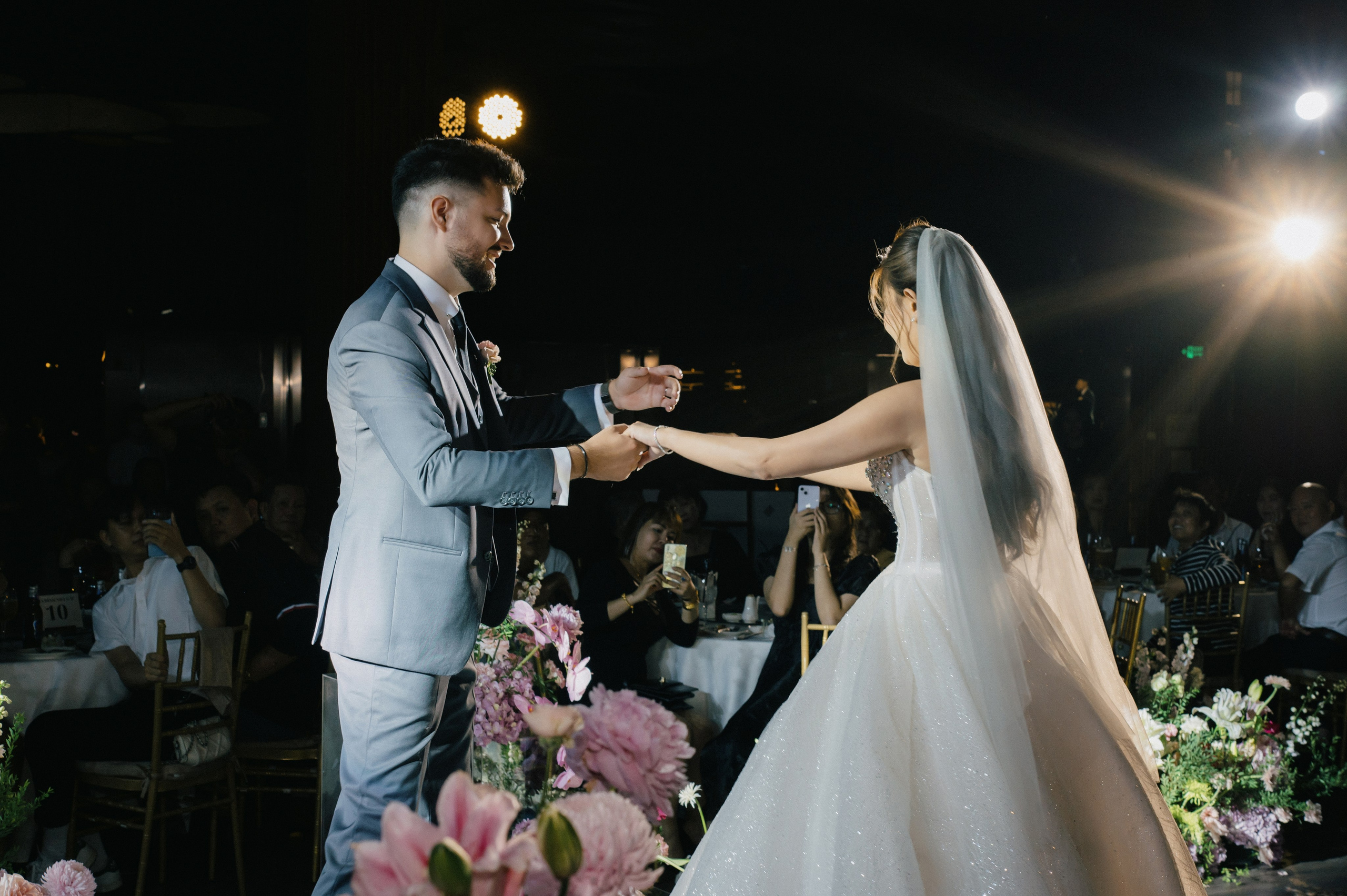 D & K / Wedding Journalism. Nhiếp ảnh gia đám cưới hàng đầu tại Thành Phố Hồ Chí Minh