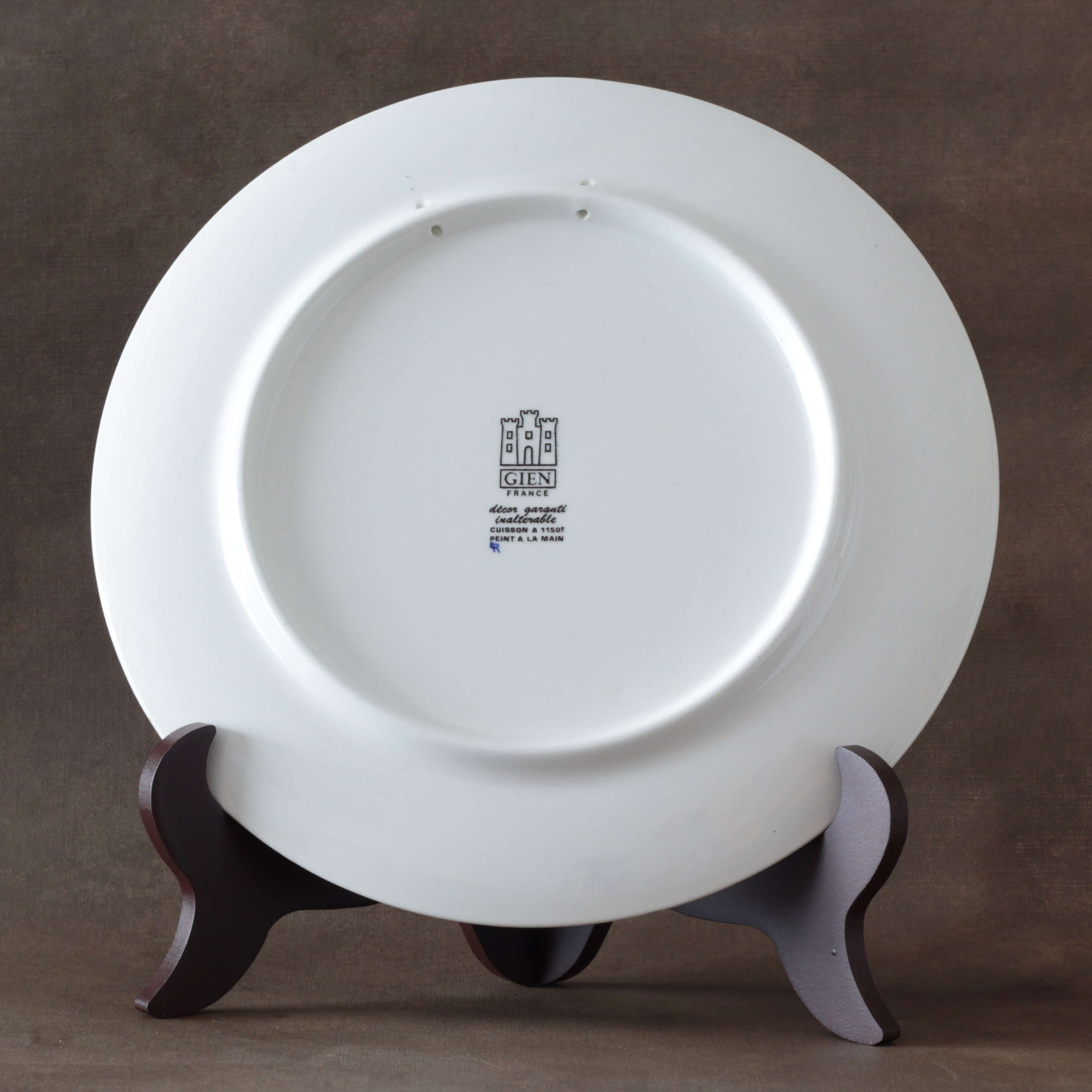 Gien francia. Современнные и актикварные украшения в Барселоне, Москве и Санкт-Петербурге