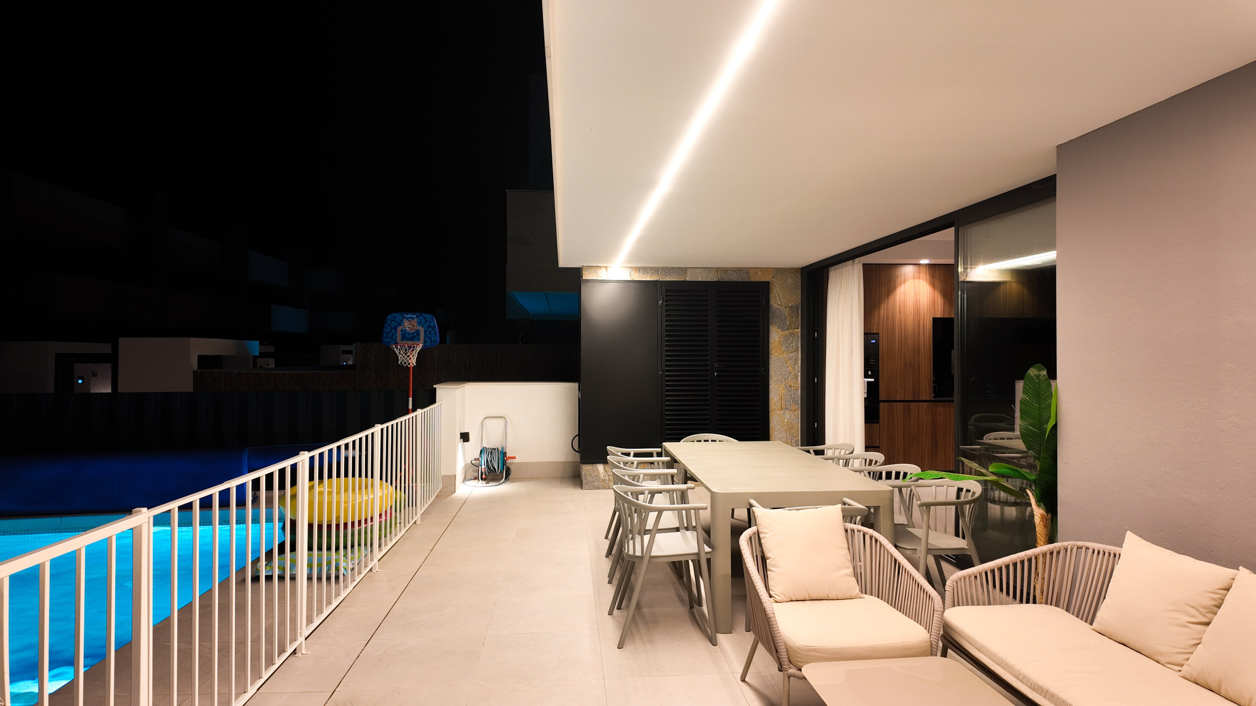 Villa LAKESIDE I’M GROUP. Baby Beast