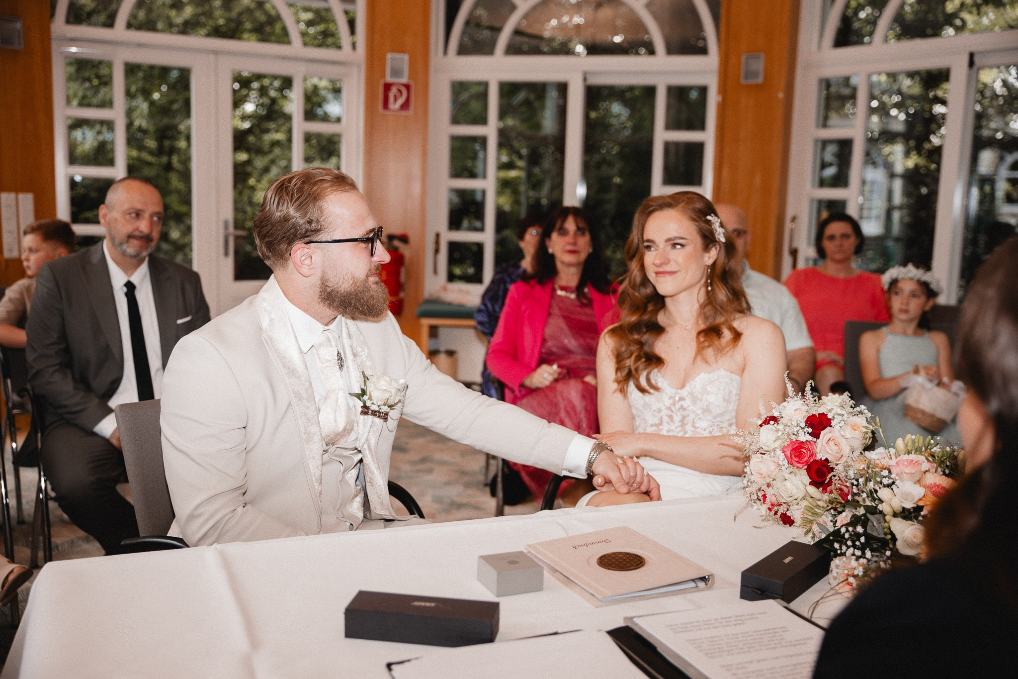PEGGY & DENNIS | FLETCHER WALDHOTEL NORDRHEIN-WESTFALEN. Photographer in Bochum Dolia Halyna