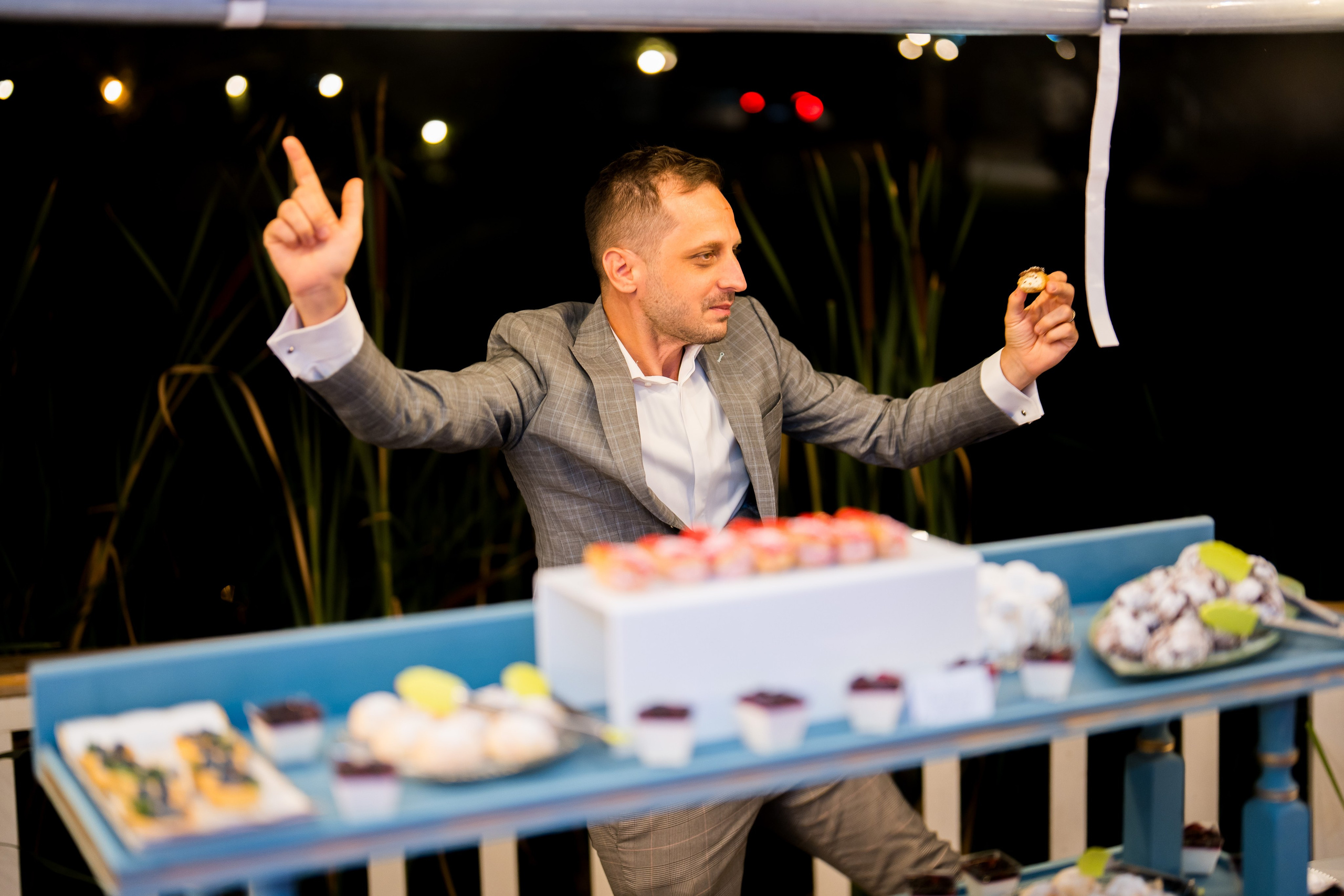 PARTY. Gabriel Florea — Fotograf nuntă București