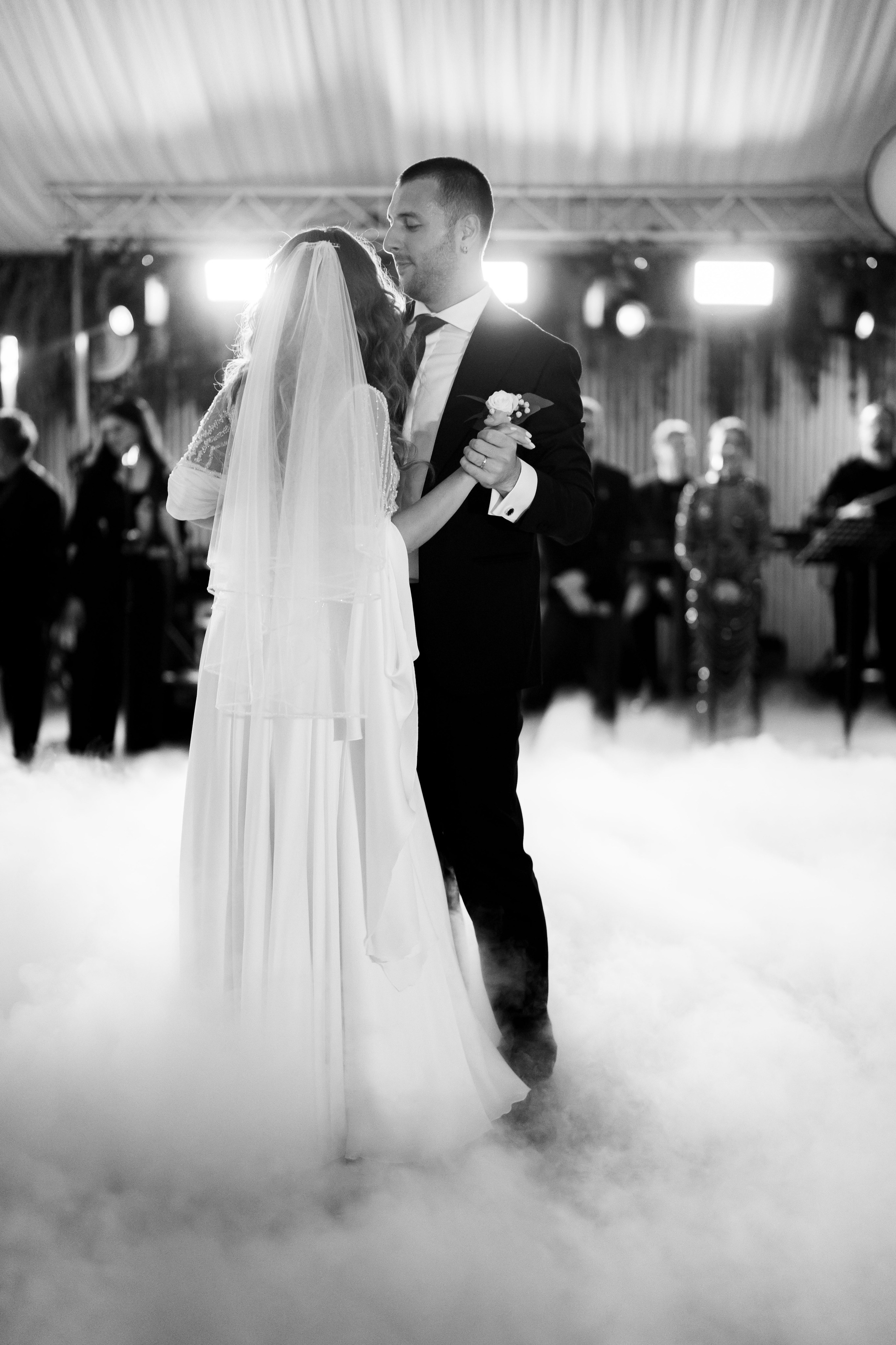 PARTY. Gabriel Florea — Fotograf nuntă București