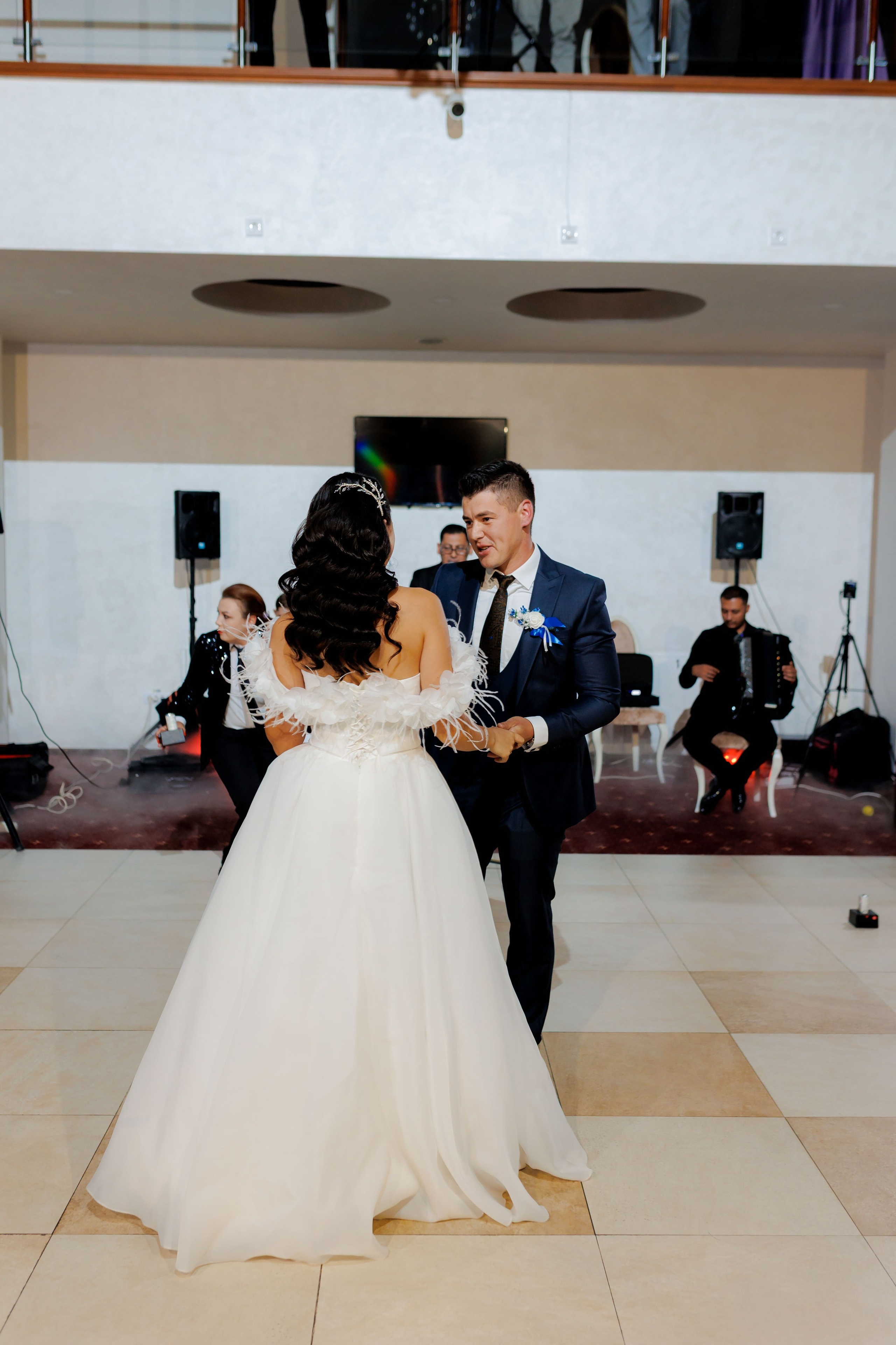 Loredana & Emilian – Ziua Nunții | Videografie - fotografie Botez Suceava, Iași, Botoșani. Servicii foto-video profesionale, pentru momente de neuitat