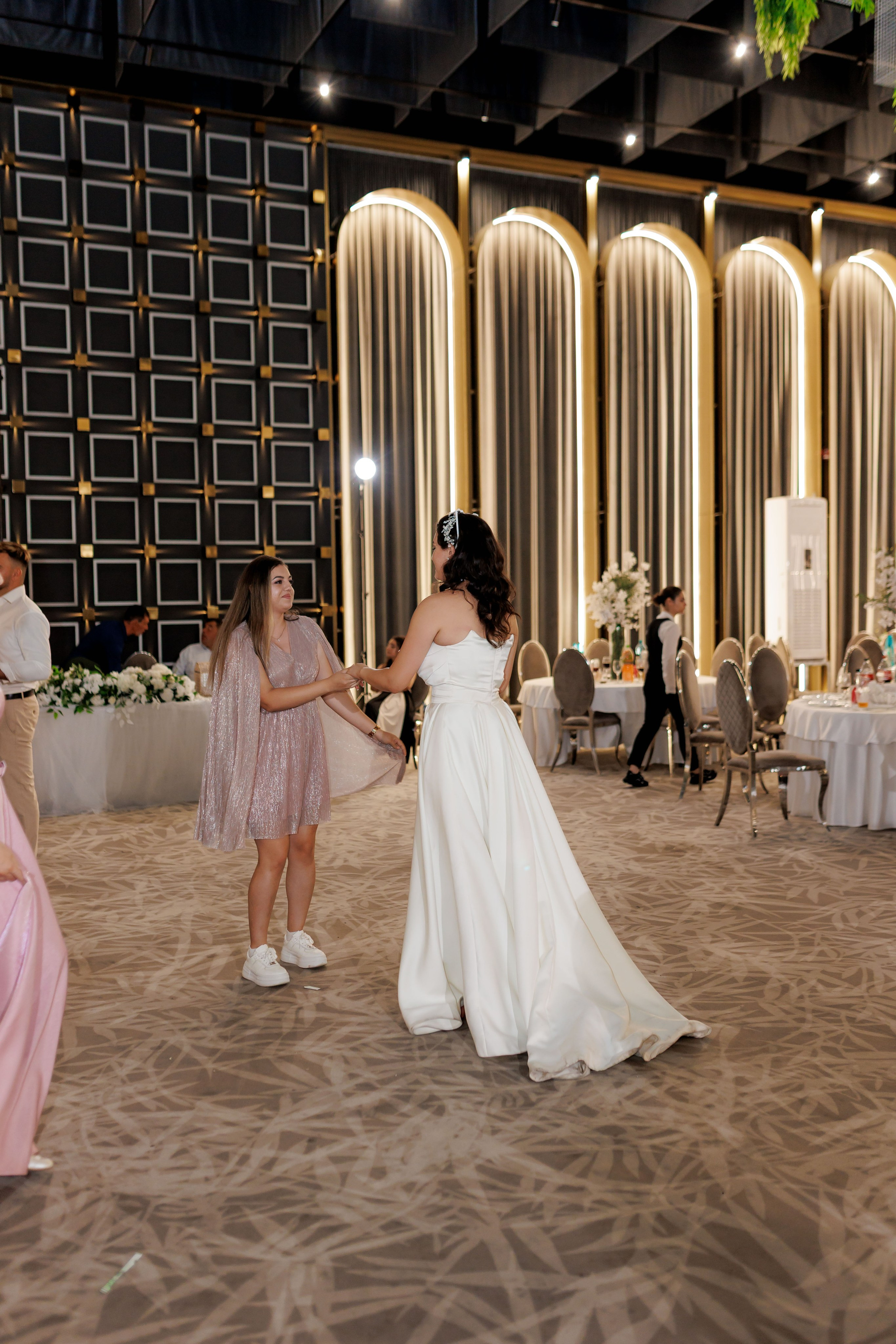 Nunta Nicoleta & Răzvan | Fotografie & Videografie Profesională. Servicii foto-video profesionale, pentru momente de neuitat