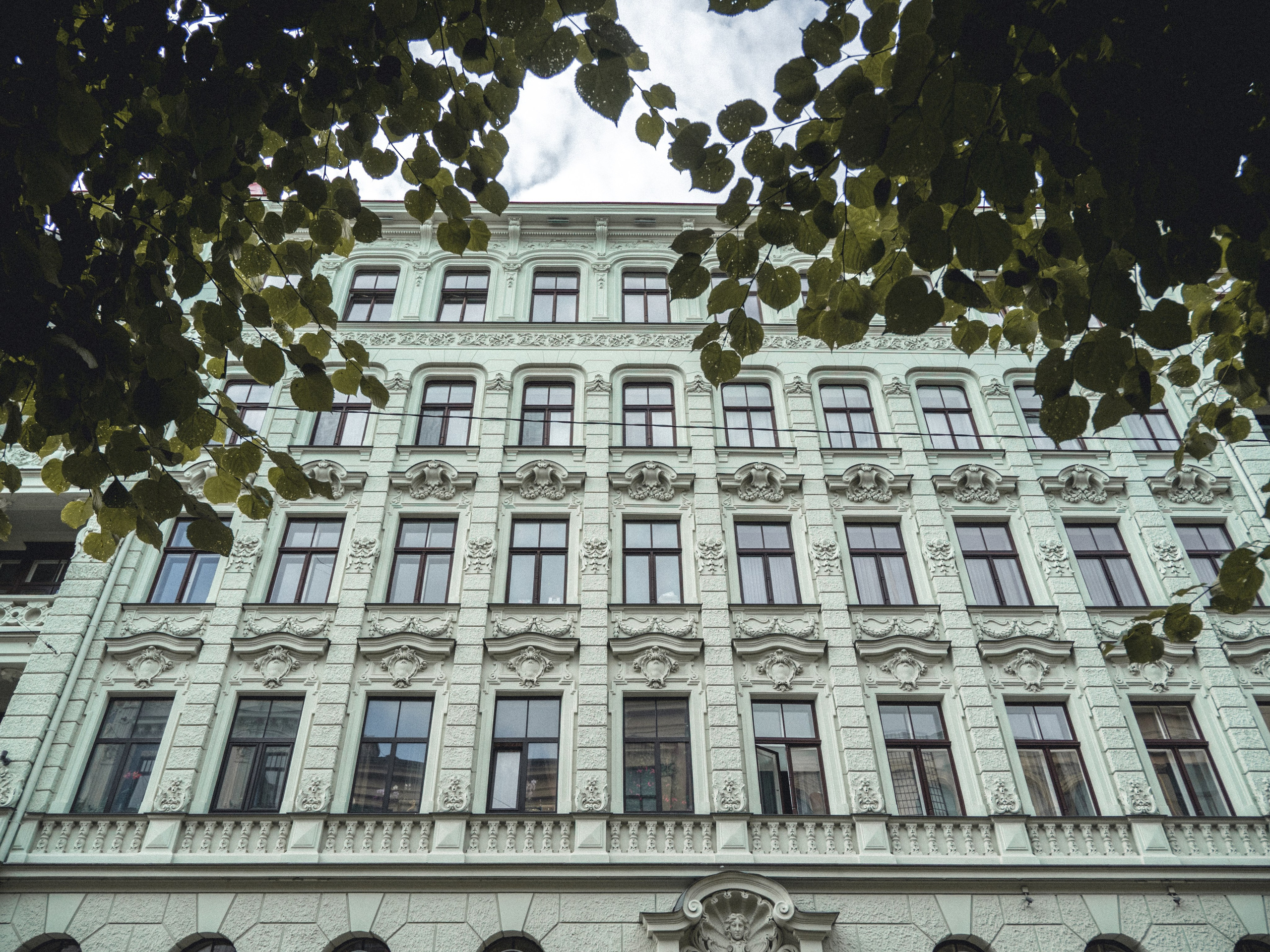 Voyage à Riga. Photographe sur Cote d’Azur. Portraits de familles, couples, enfants, événements