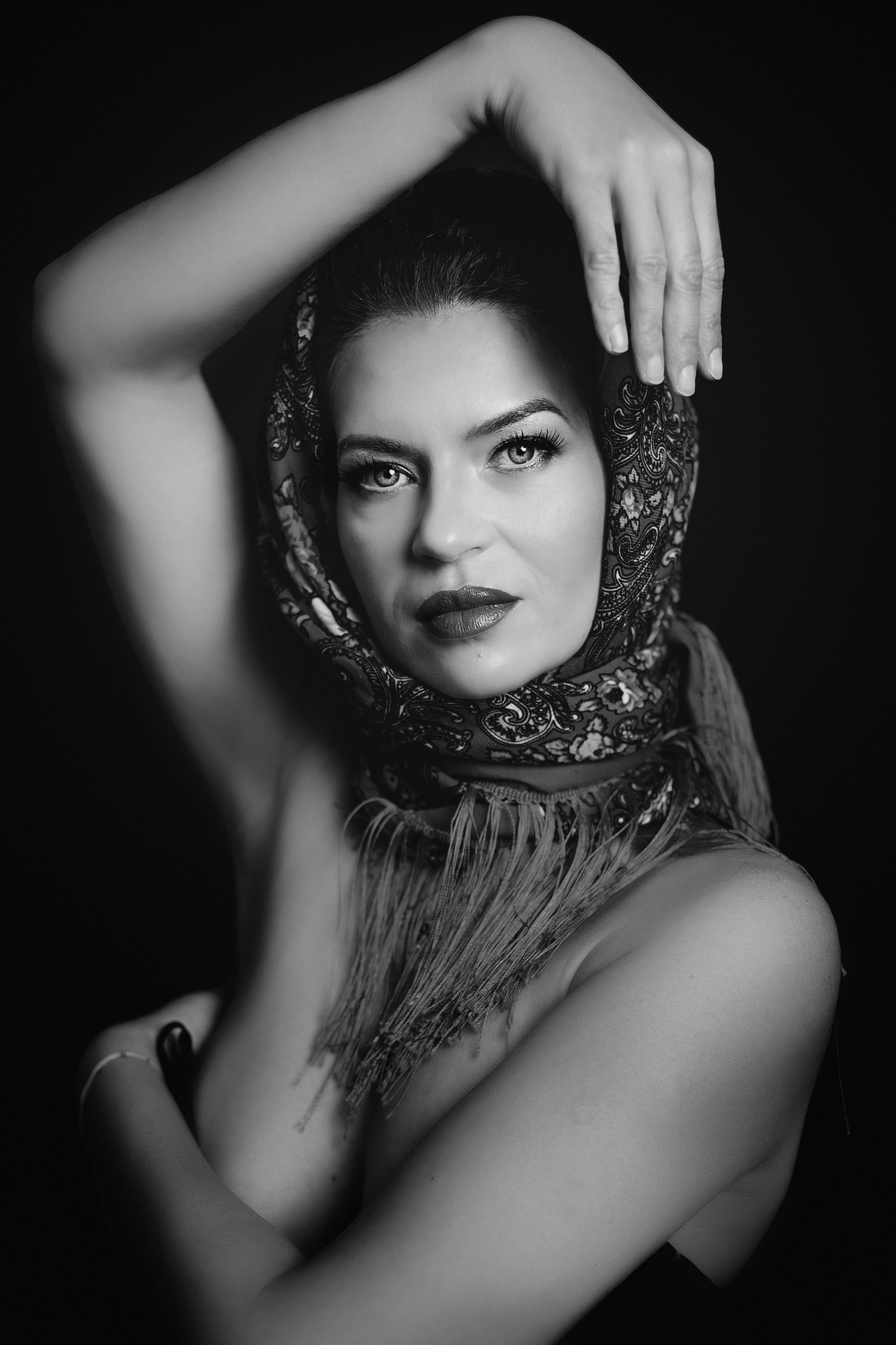 Portrete Constanta - O clipa de sinceritate in faţa camerei. Elena Mascan – Fotograf newborn, maternitate, portret, smash the cake & branding personal | La Femme Studio Photograpy|Constanţa