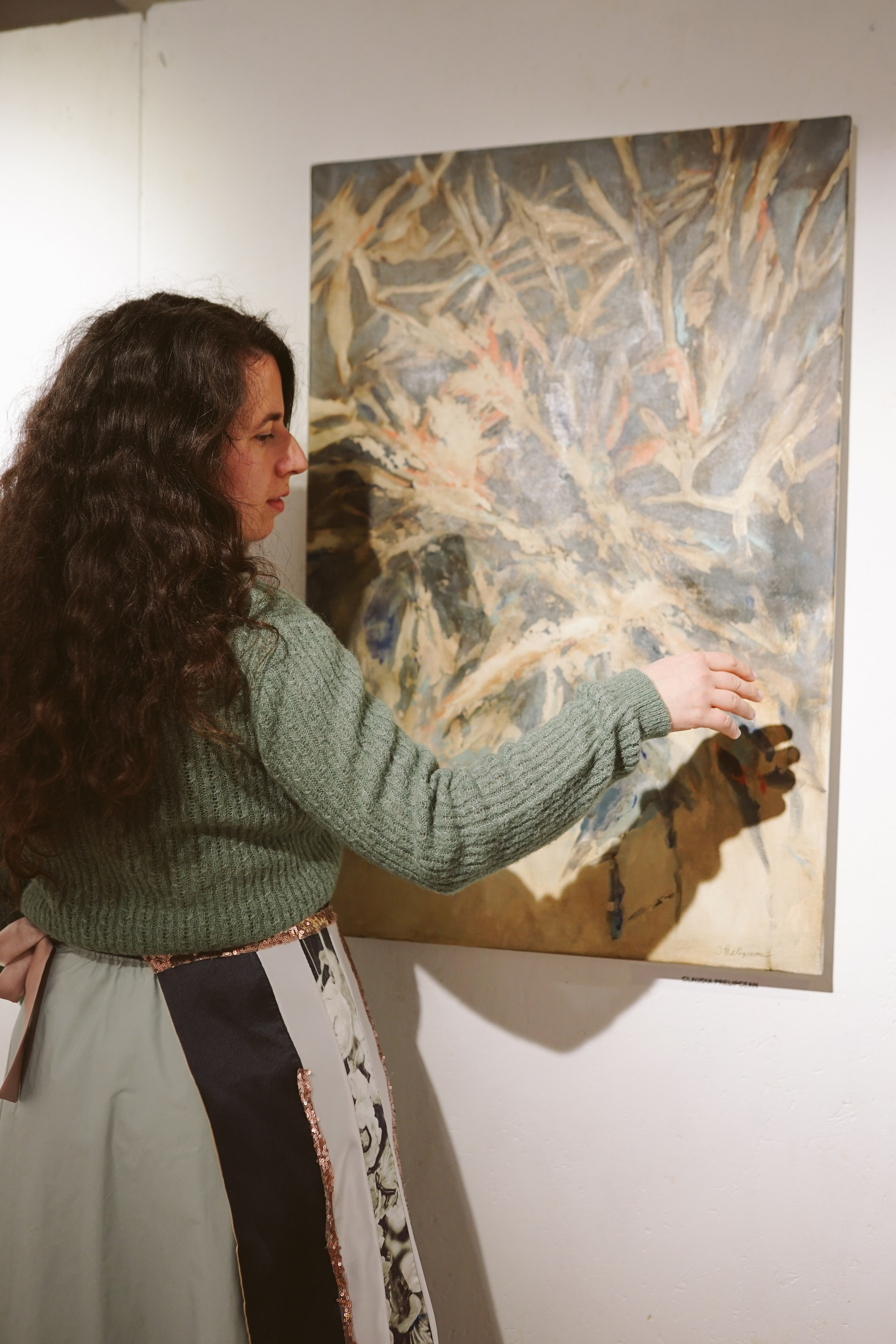 Expoziție Foto Maternitate Brașov | Mădălina Beda. Madalina Beda- Artist vizual, fotograf, doula la nastere, consultant babywearing Brasov si in toata tara