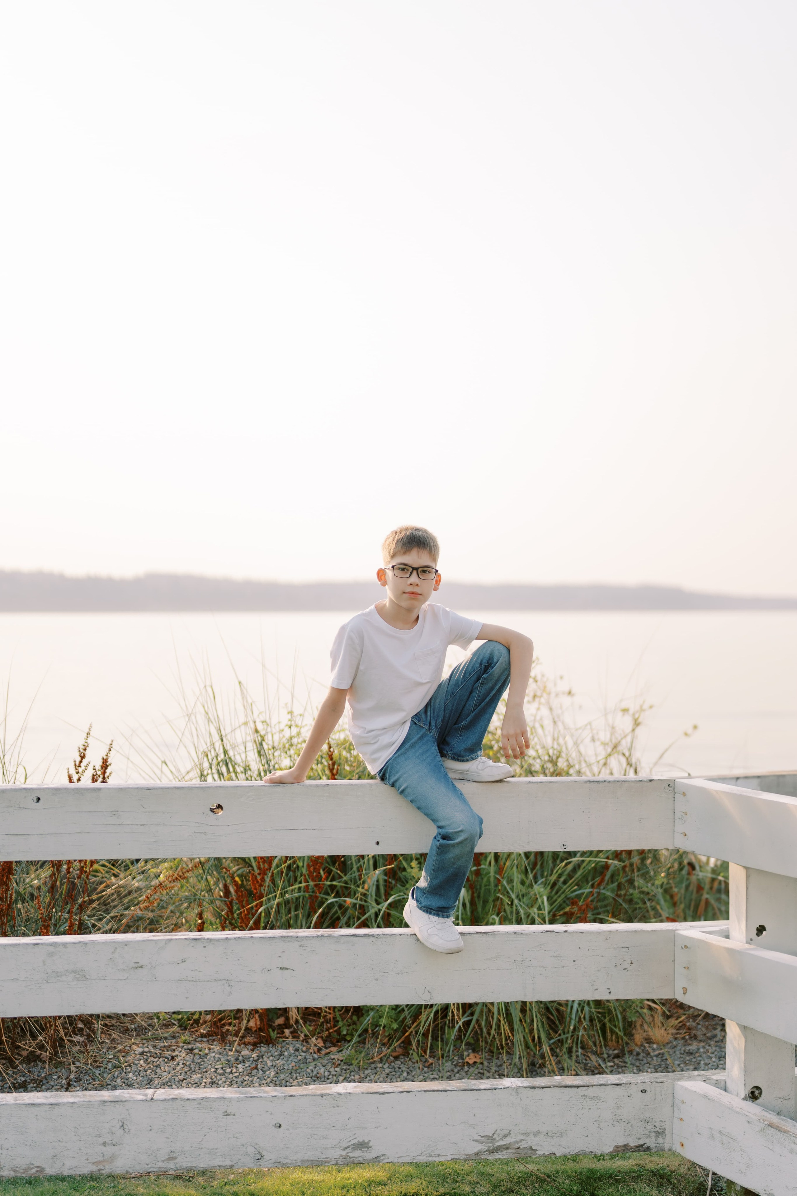 Family photoshoot. Vitalina with her family. August 2024. Lighthouse in Mukilteo. EVAN ARISTOV WEDDING PHOTOGRAPHY — Seattle Wedding Photographer