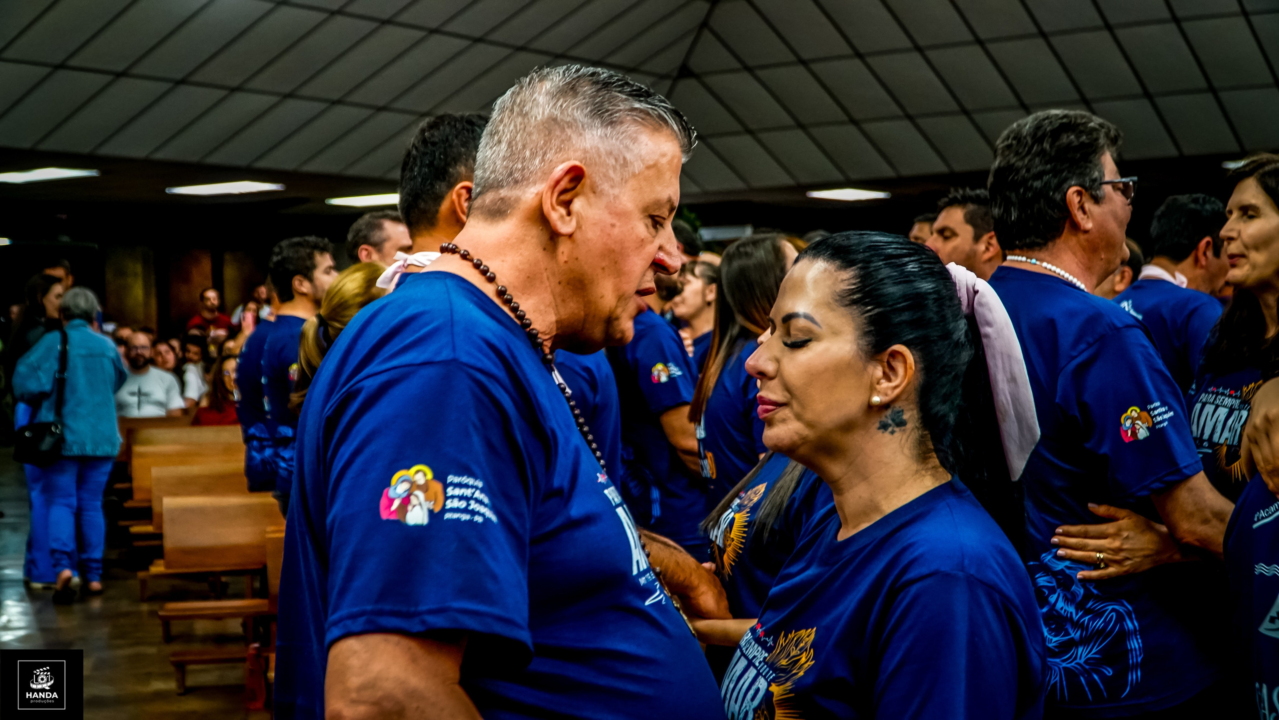 Acampamento Casais. Handa Produções