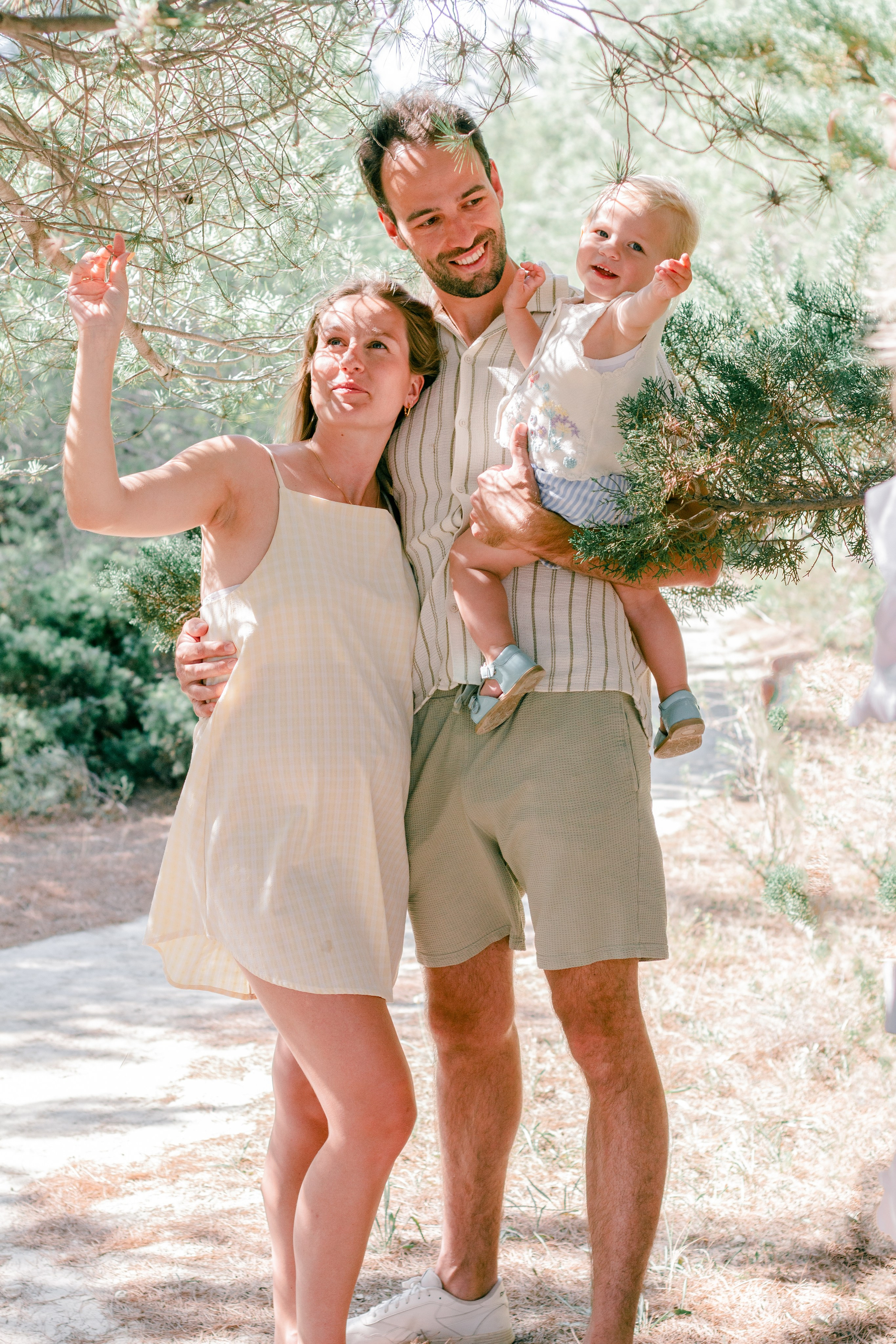 Elise et sa famille. Studio photo « Partage ton bonheur » – Photographe famille près de Châtellerault, Poitiers et Tours