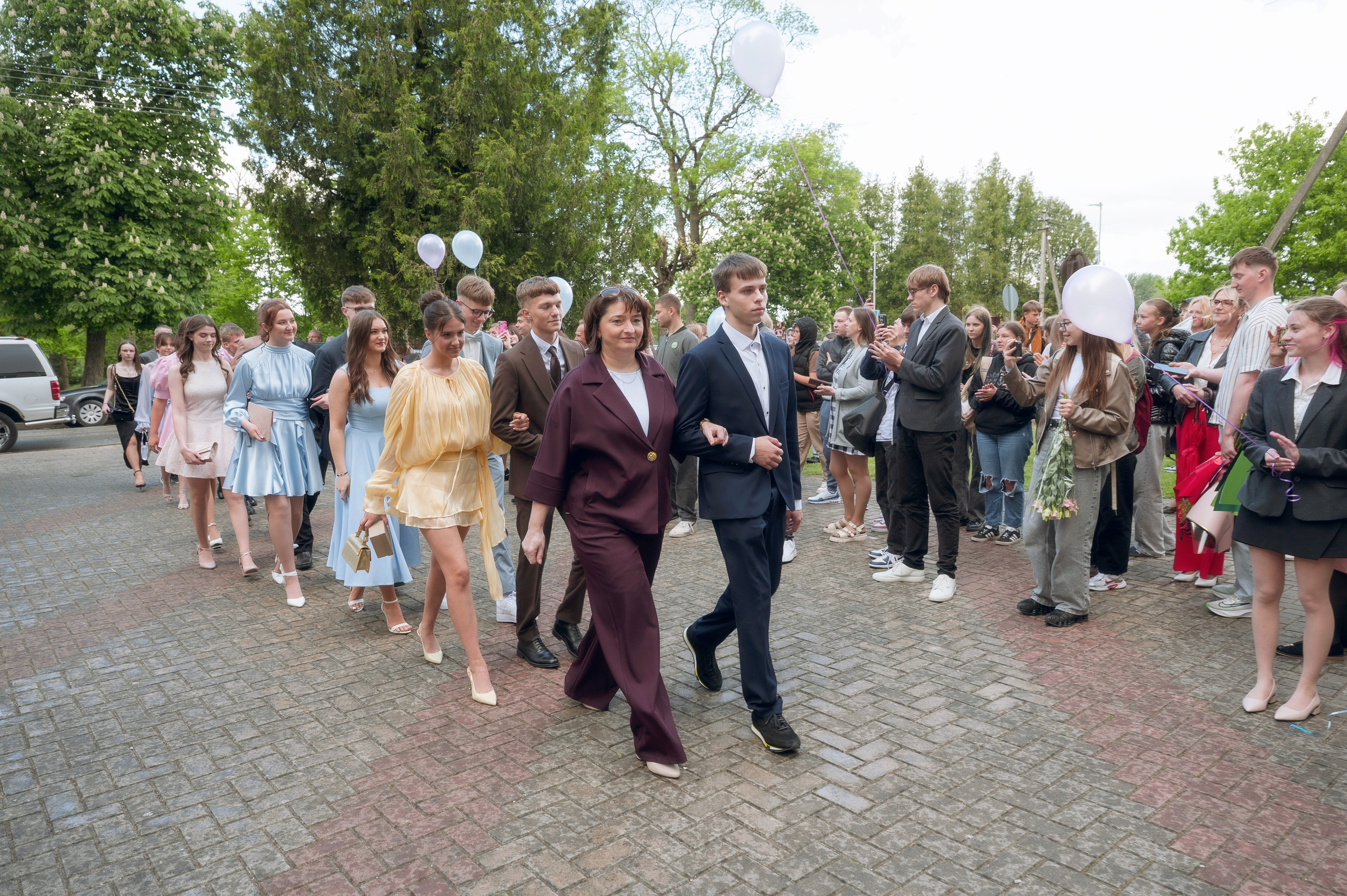 Paskutinis skambutis Joniškėlyje. Vestuvių fotografė Santa Jonuškė | Šiaulių apskritis, Panevėžio apskritis ir visa Lietuva