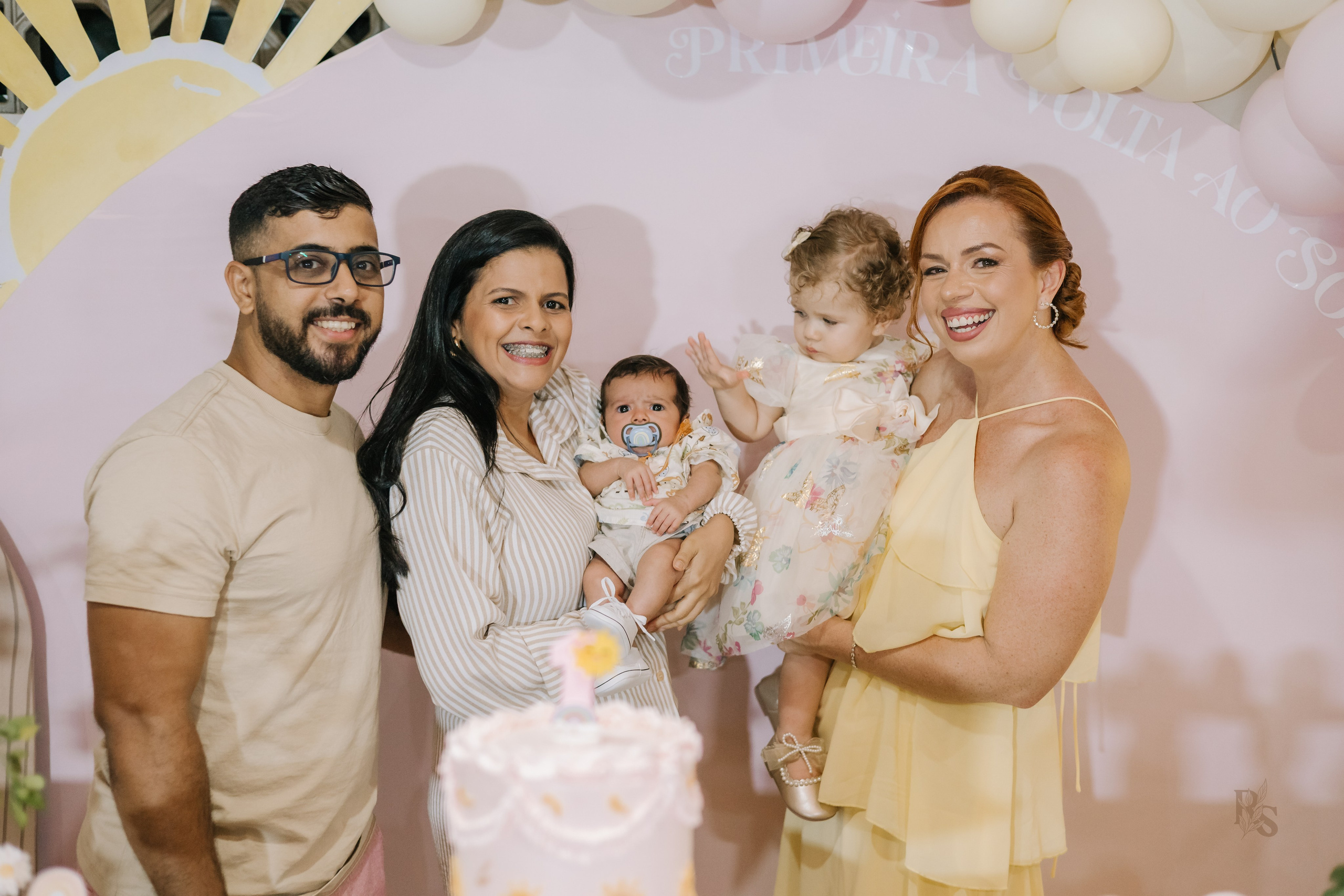 Aurora — 1 ano. Fotógrafo Richard Silvestre — Casamentos na Bahia