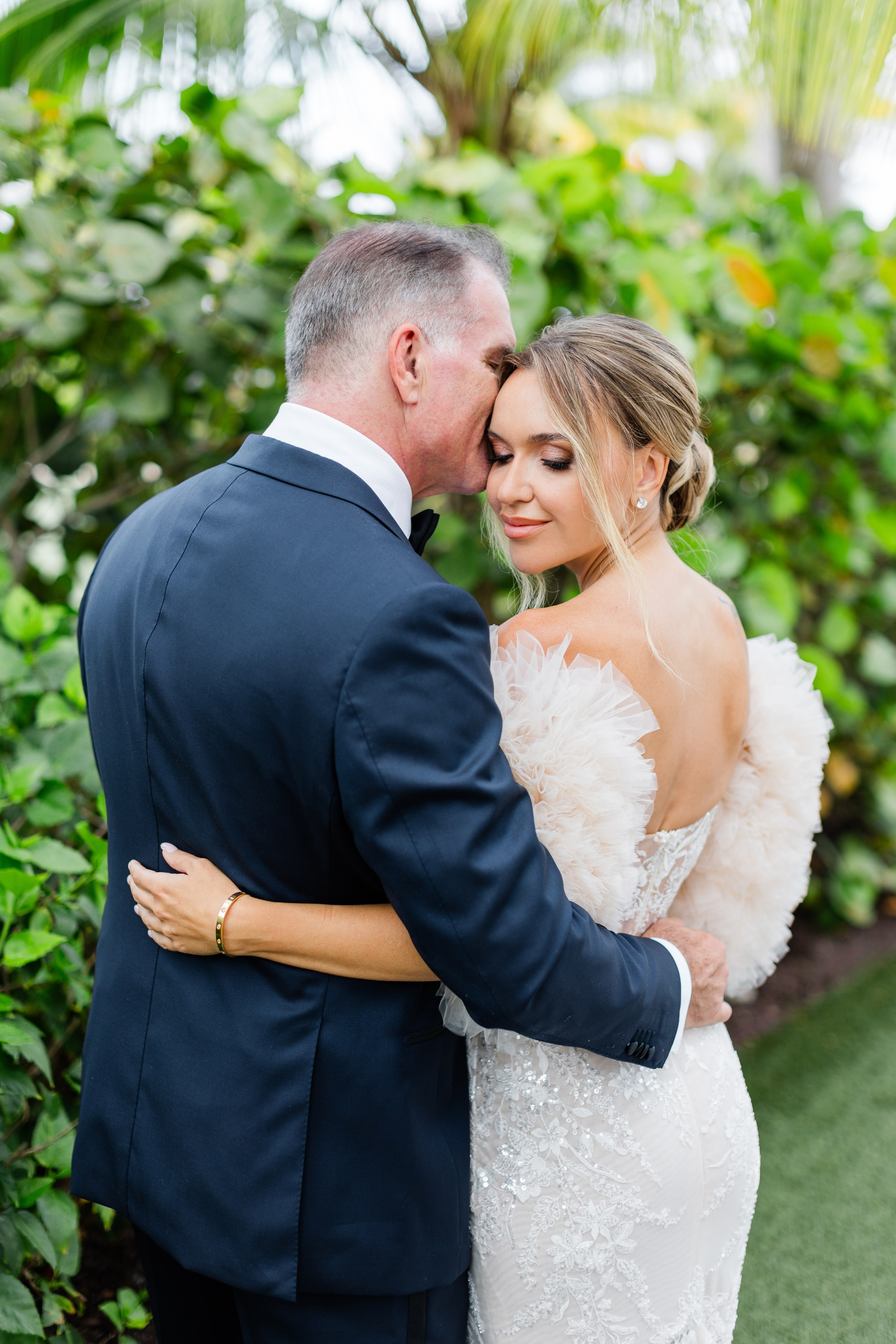 Diana and Filippe Bahamas Wedding. Family and Event photographer in Homestead and Miami areas of Florida