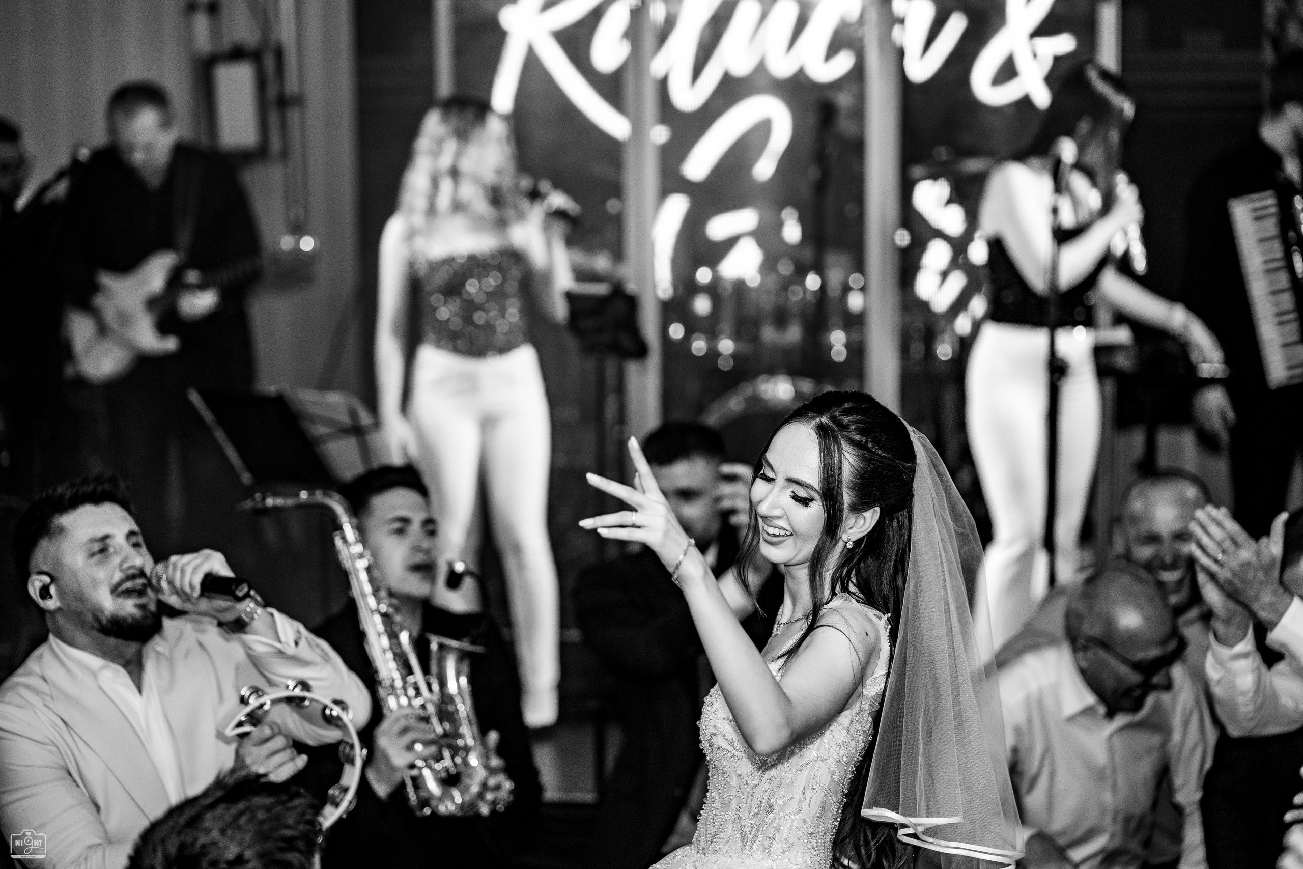 Iulian Arsinte | Fotograf Nunta | R+G. Iulian Arsinte - Fotograf de Nunta - Neamt, Bacau, Suceava, Iasi