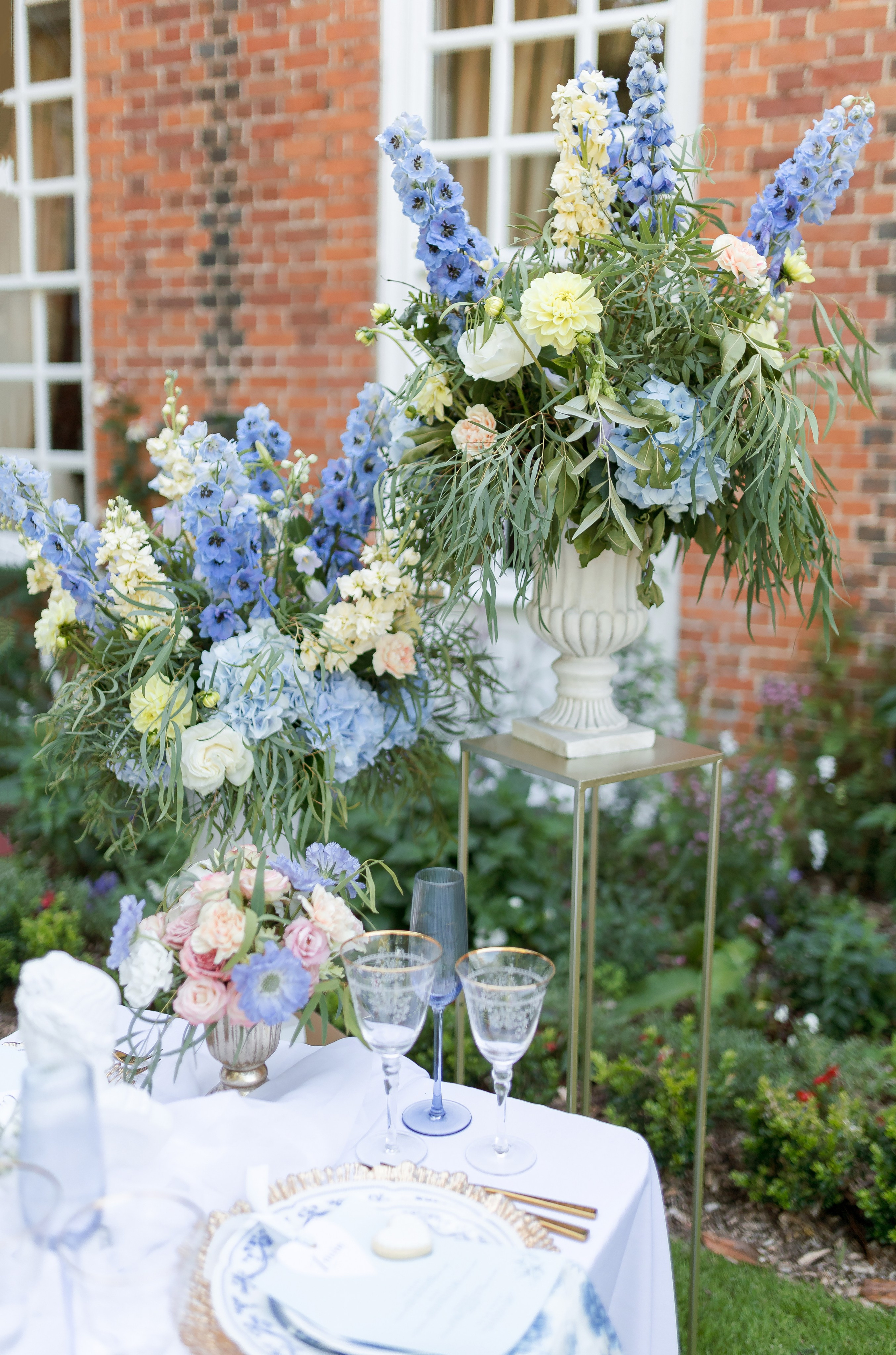 Regal Romance | Editorial Photoshoot at Gosfield Hall, London Estat. YES I DO PRODUCTION — Wedding photography&videography