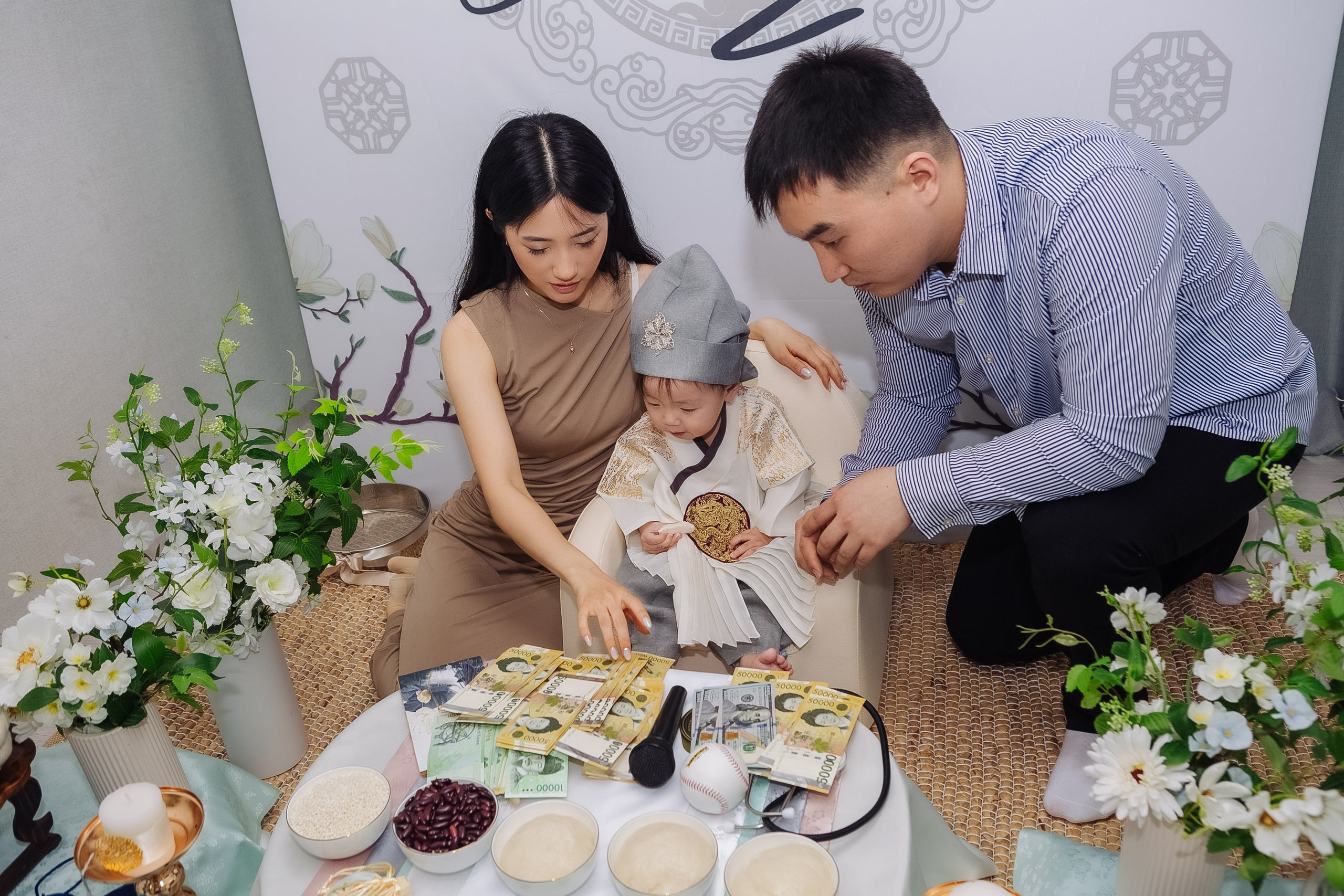 Тео дома и в ресторане. Фотограф беременности, ньюборн и годовасиков в Корее Жанна Хан