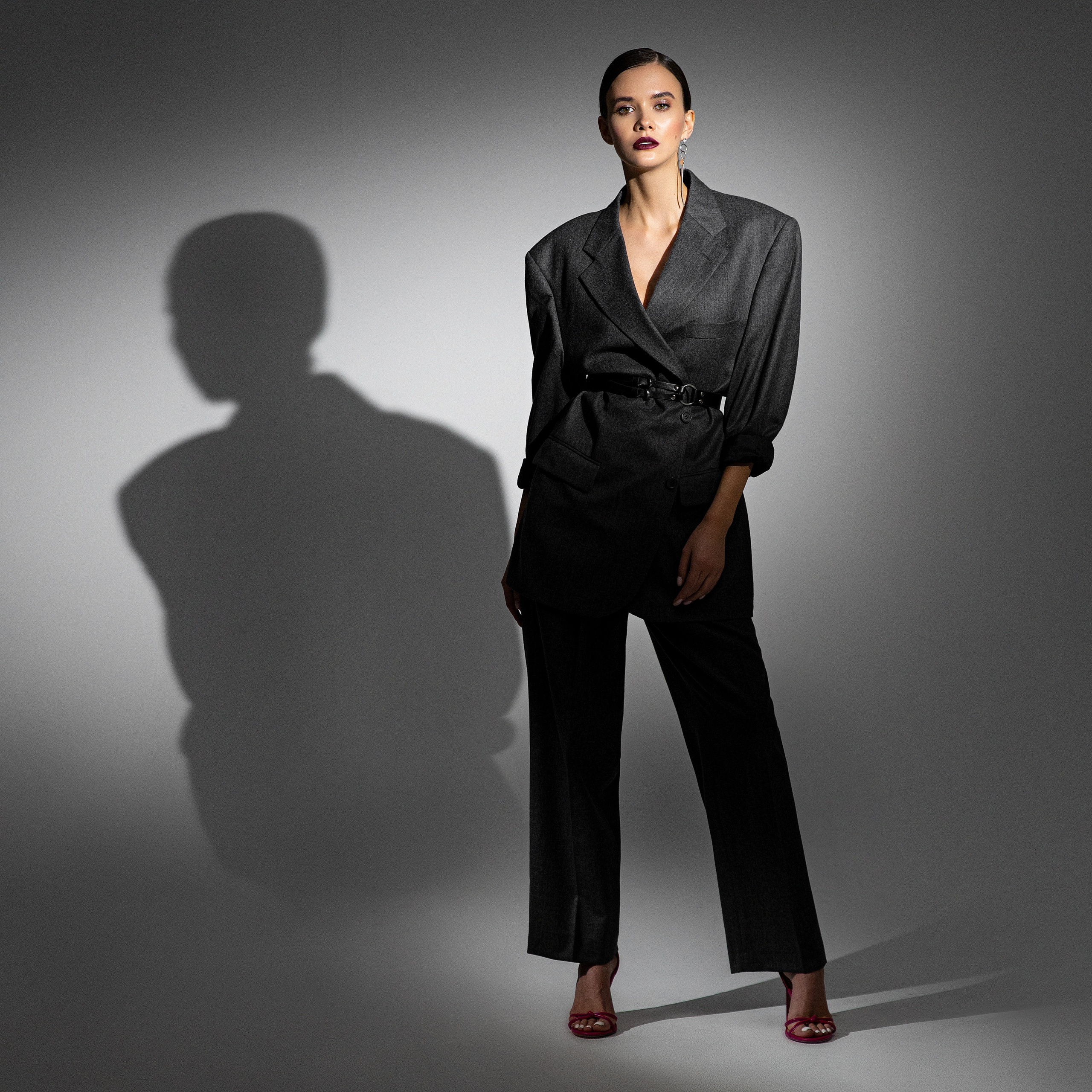 BUSINESS PORTRAIT. Photo and video production. Editing & retouching services. Training