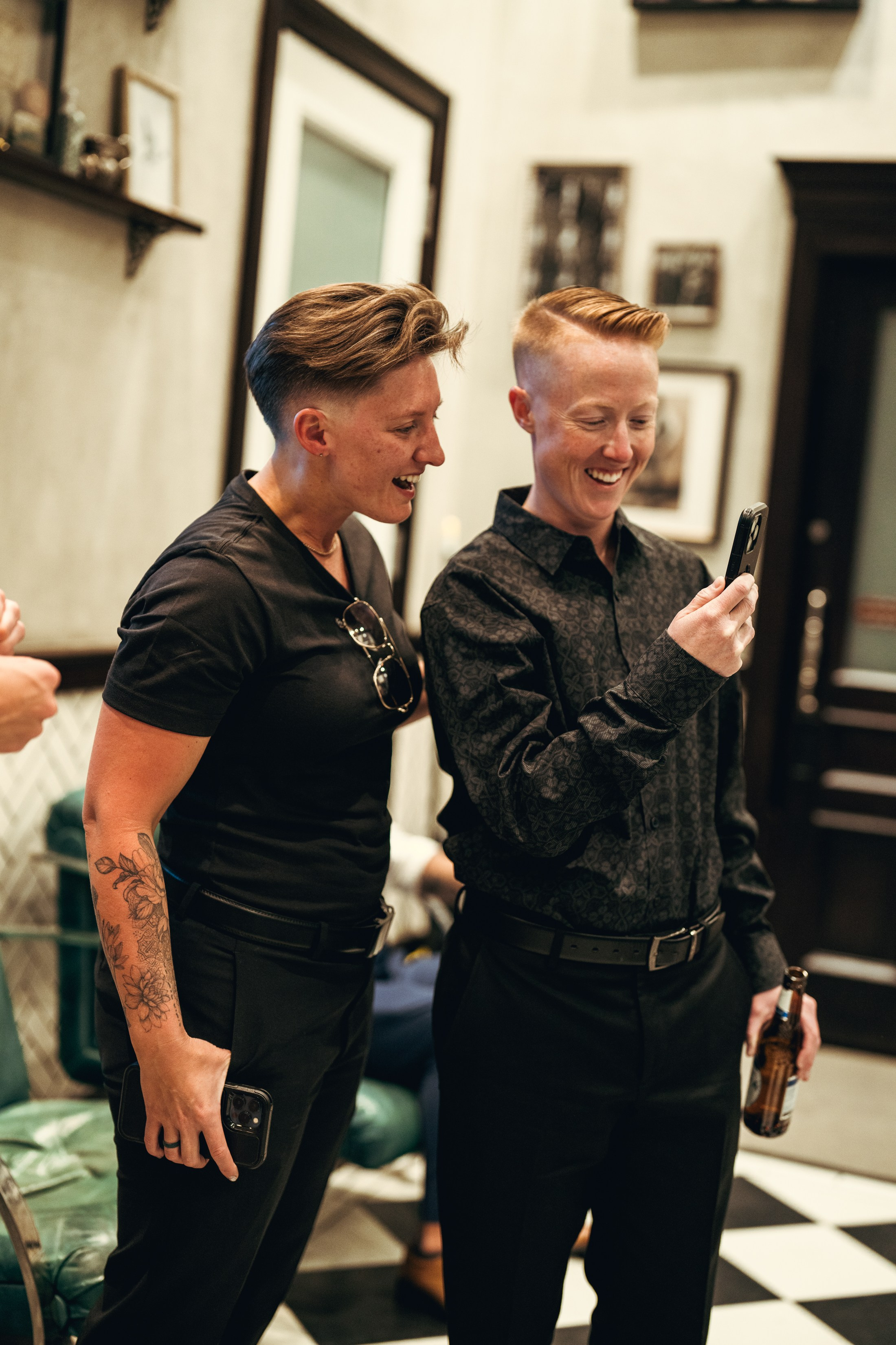 Christina’s bachelor party. Wedding & elopement photographer Viktoriya Kravtsov. Las Vegas