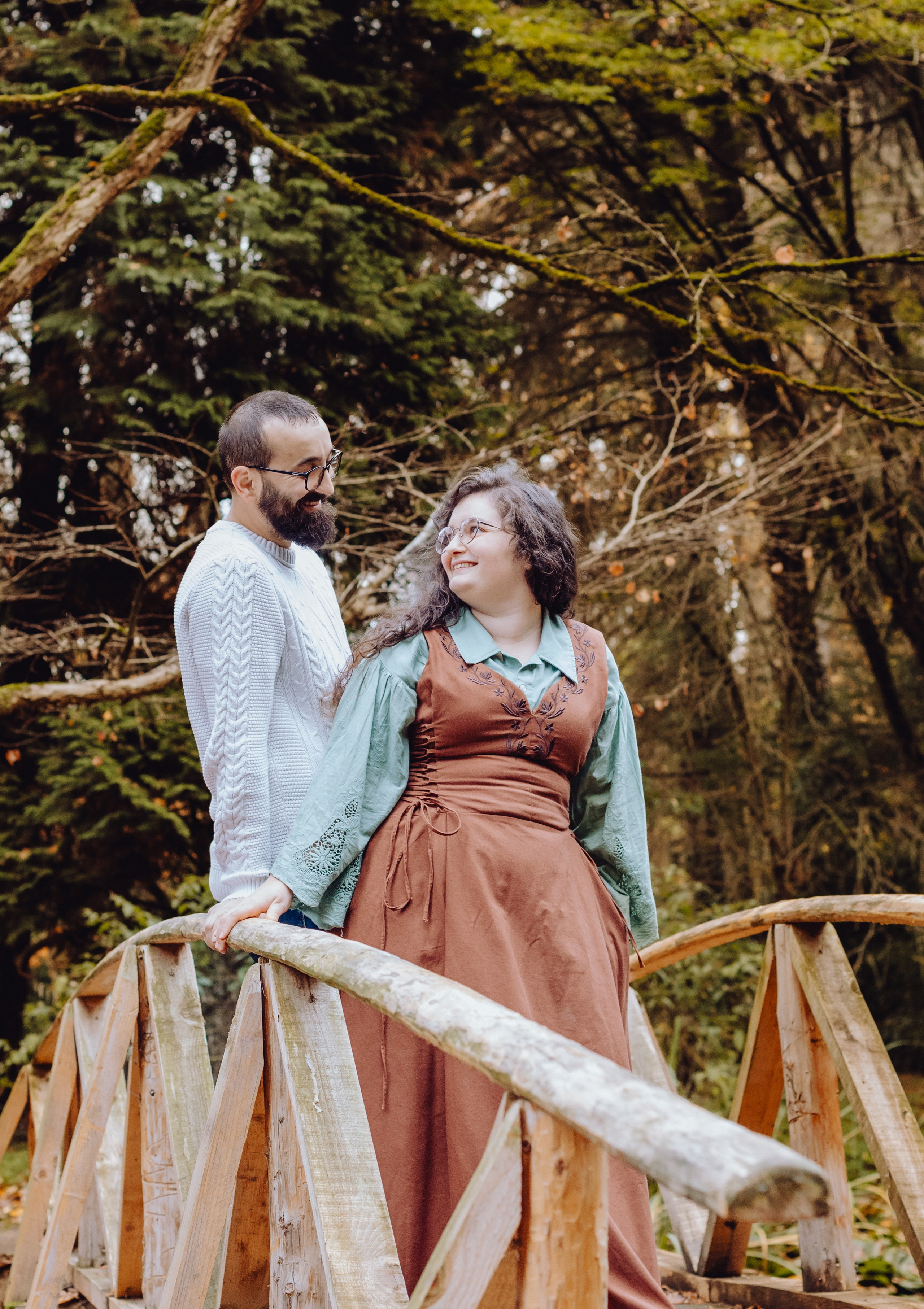 Alex & Lavinia. Wedding & couple photographer from Romania Rut Vetan