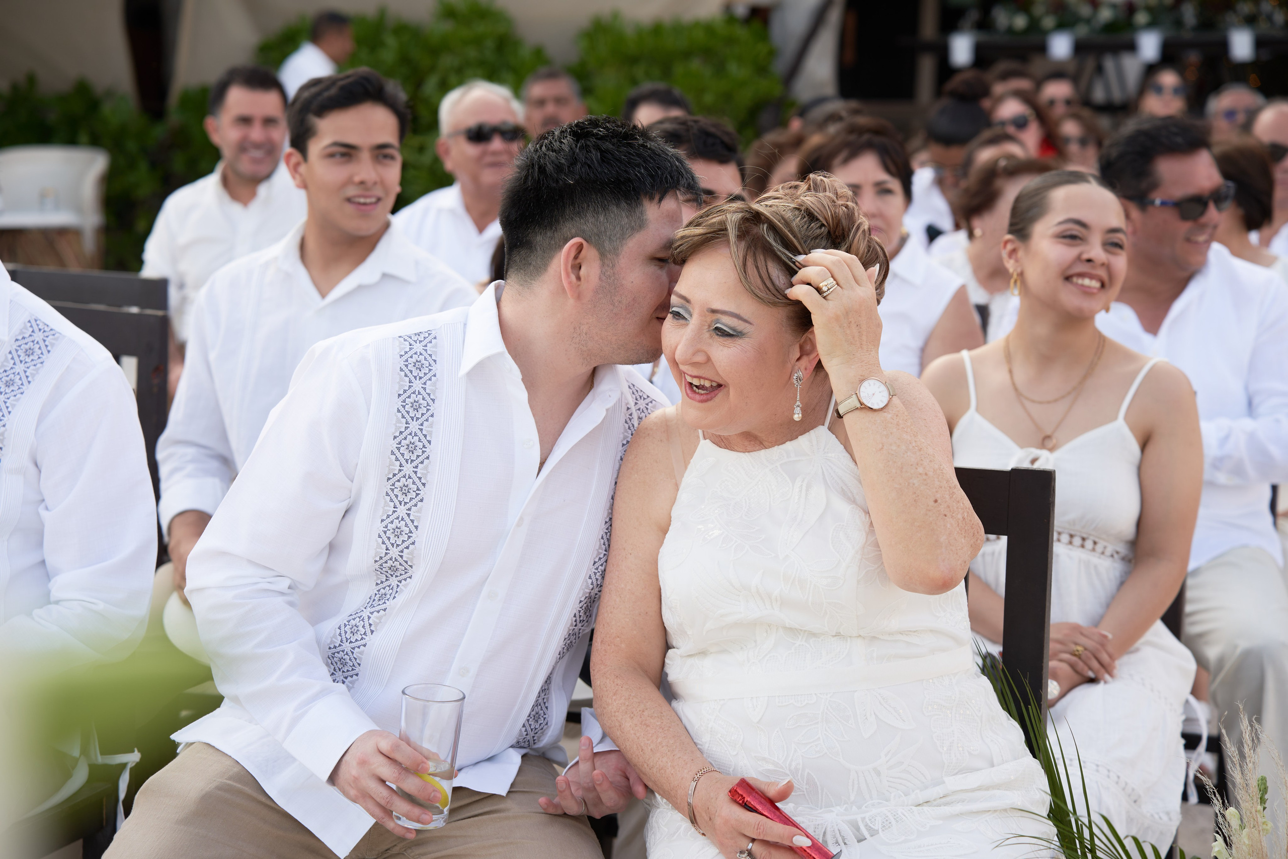 Cancun wedding photographer capturing candid moments