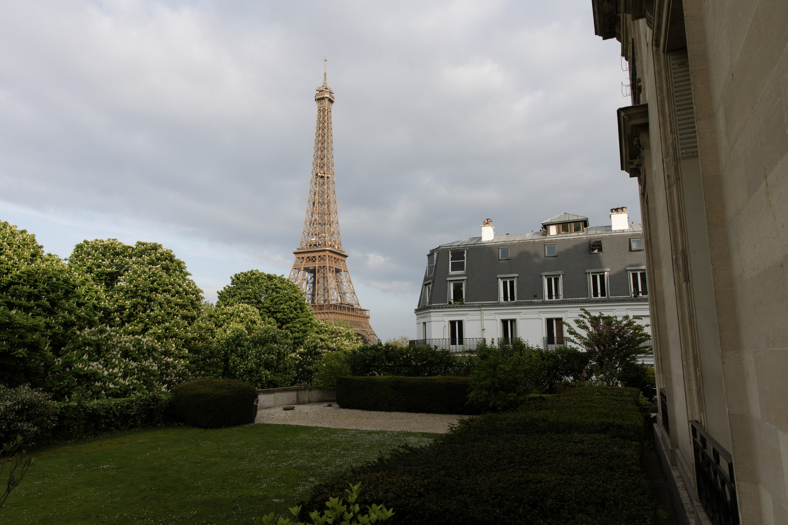 Maria & Vlad | Wedding Photography in Paris. Paris Wedding Photographer