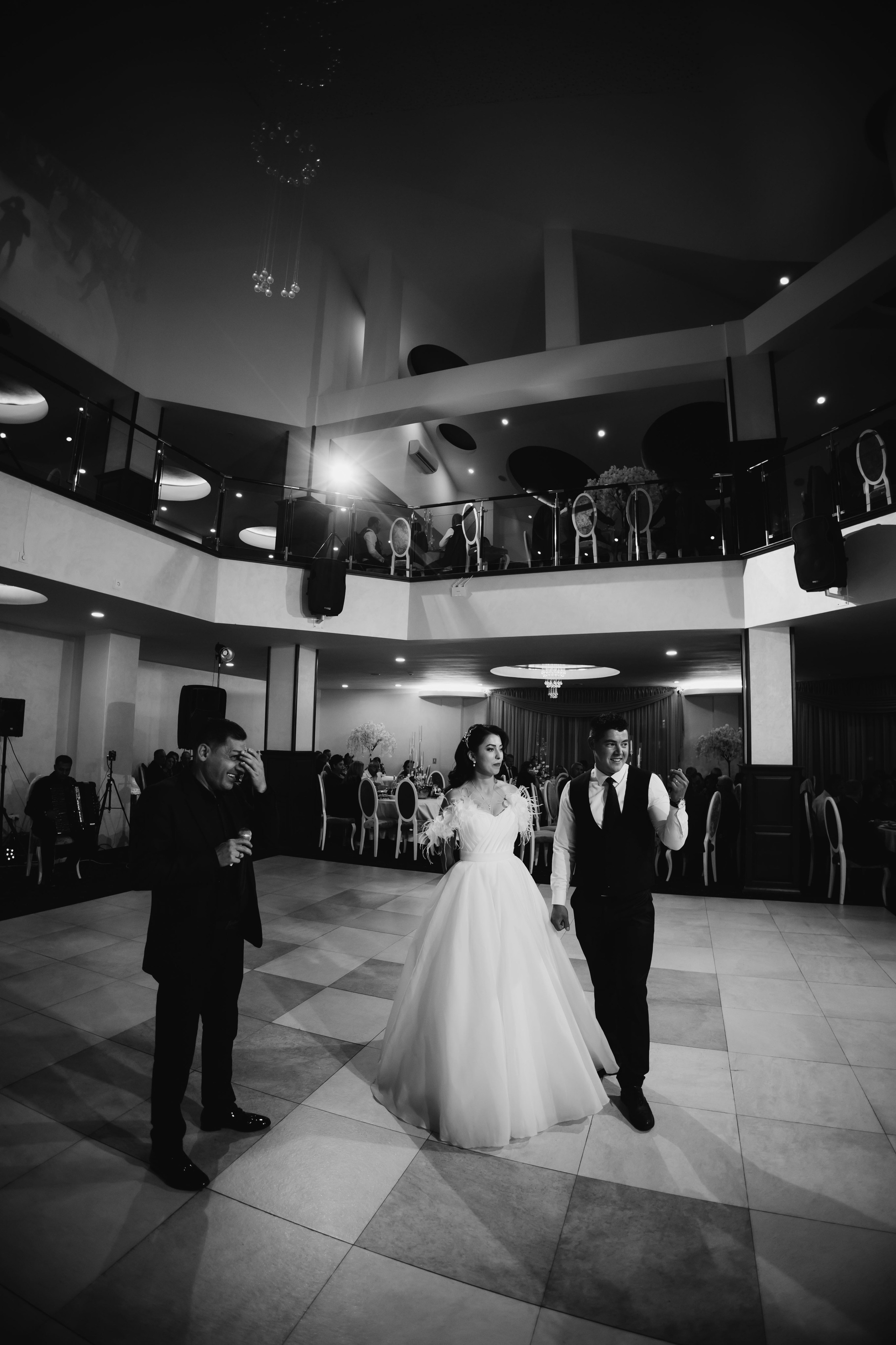 Loredana & Emilian – Ziua Nunții | Videografie - fotografie Botez Suceava, Iași, Botoșani. Servicii foto-video profesionale, pentru momente de neuitat