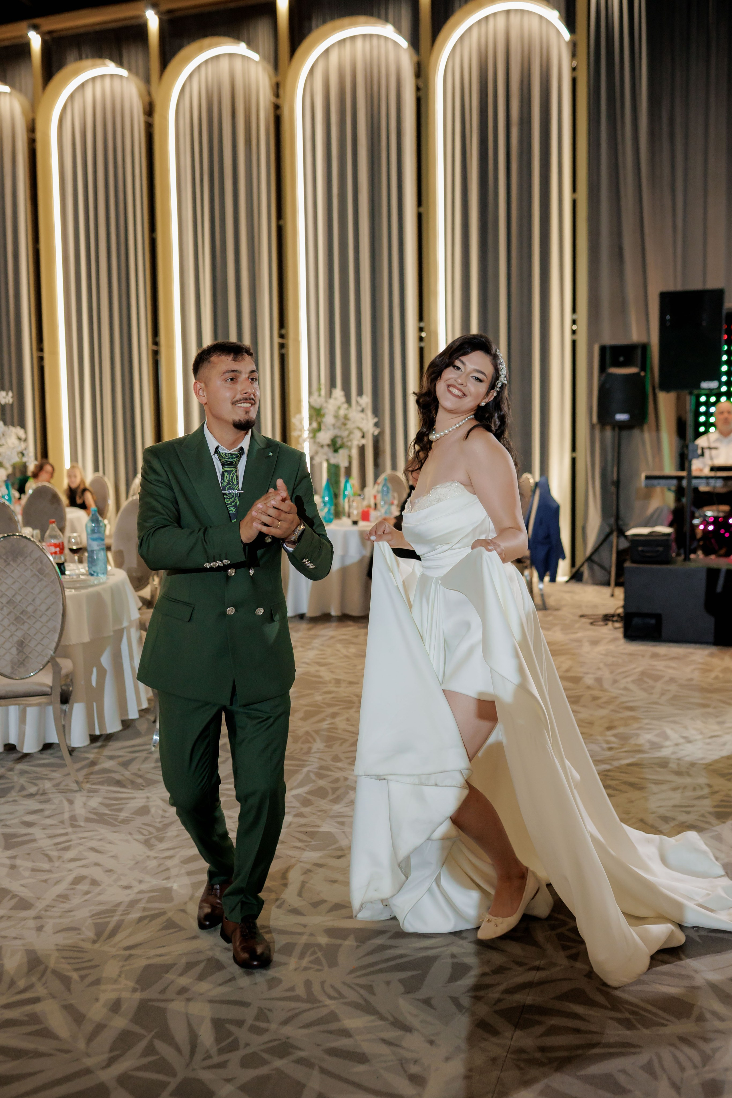 Nunta Nicoleta & Răzvan | Fotografie & Videografie Profesională. Servicii foto-video profesionale, pentru momente de neuitat