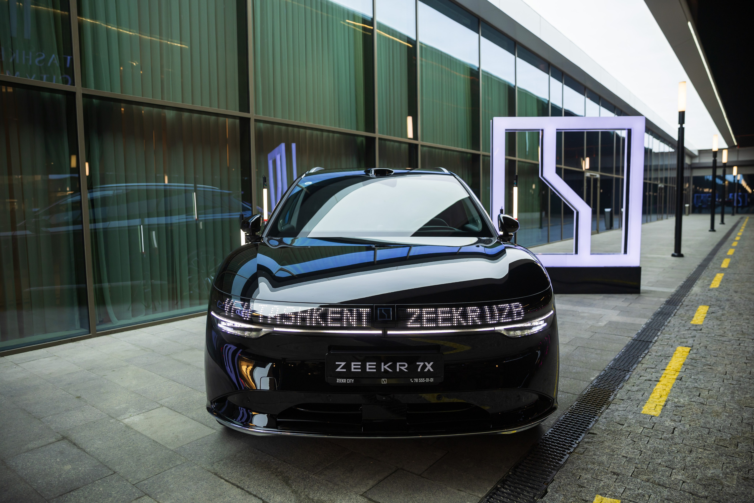 ZEEKR. Visa Fashion Tashkent. Профессиональная Фото-Видео Студия Геннадия Нестеренко | Ташкент и Весь Узбекистан