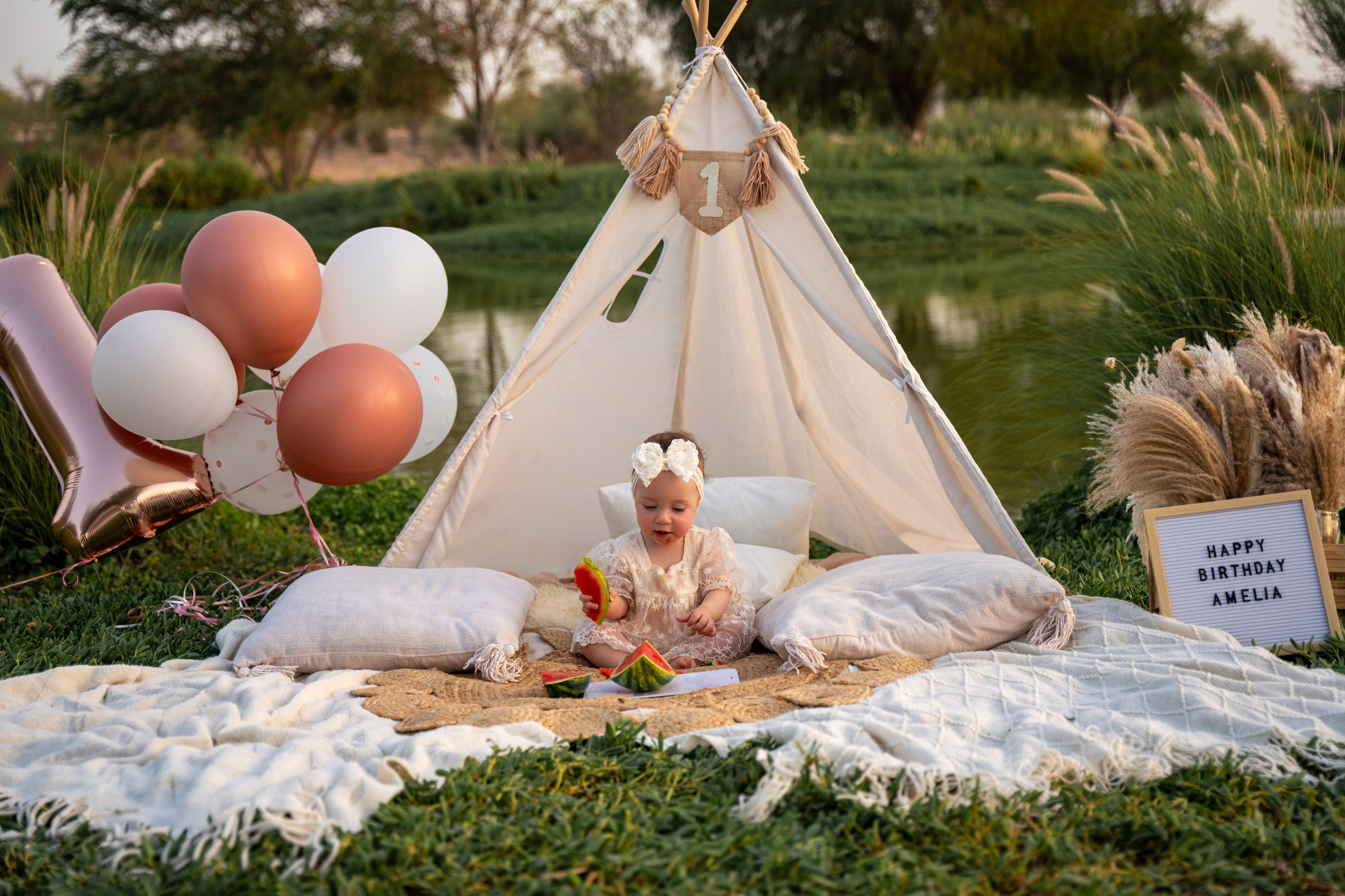 Lake oh happiness. Angela Iakovleva — Family Photographer in Dubai