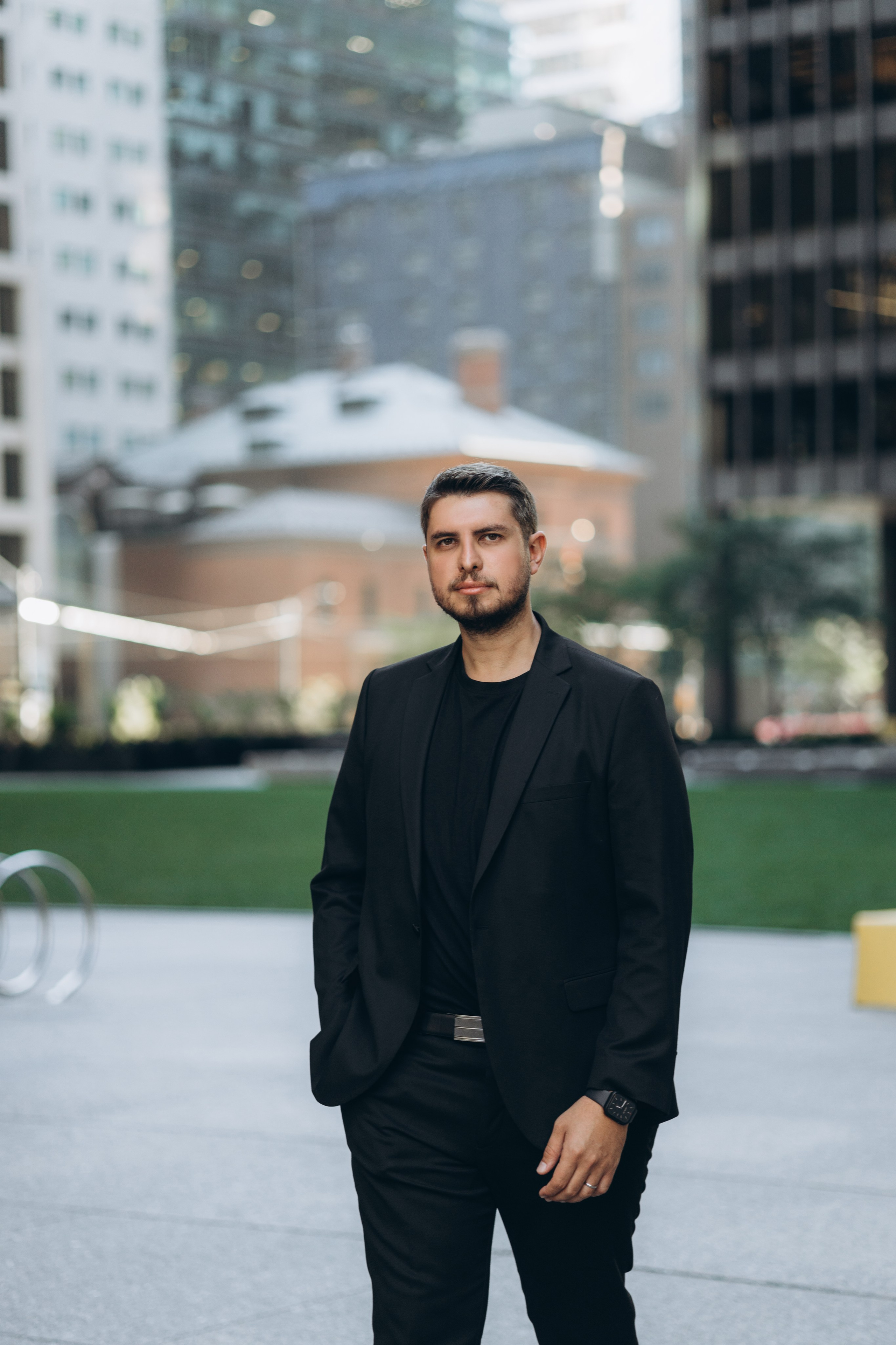 Downtown Love Story. Chernenko.photography